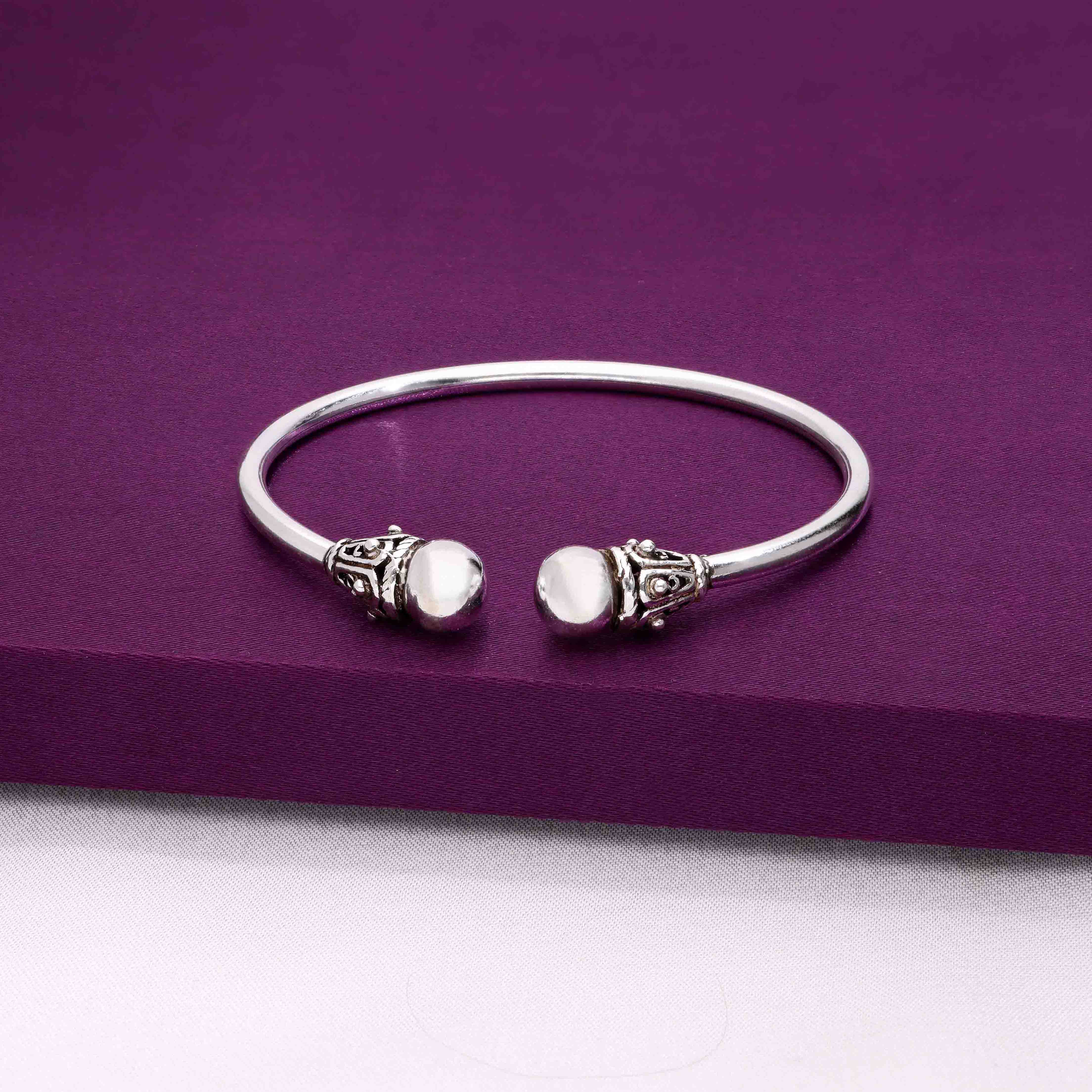 Dual Delight Silver Bangle Bracelet - Image 5