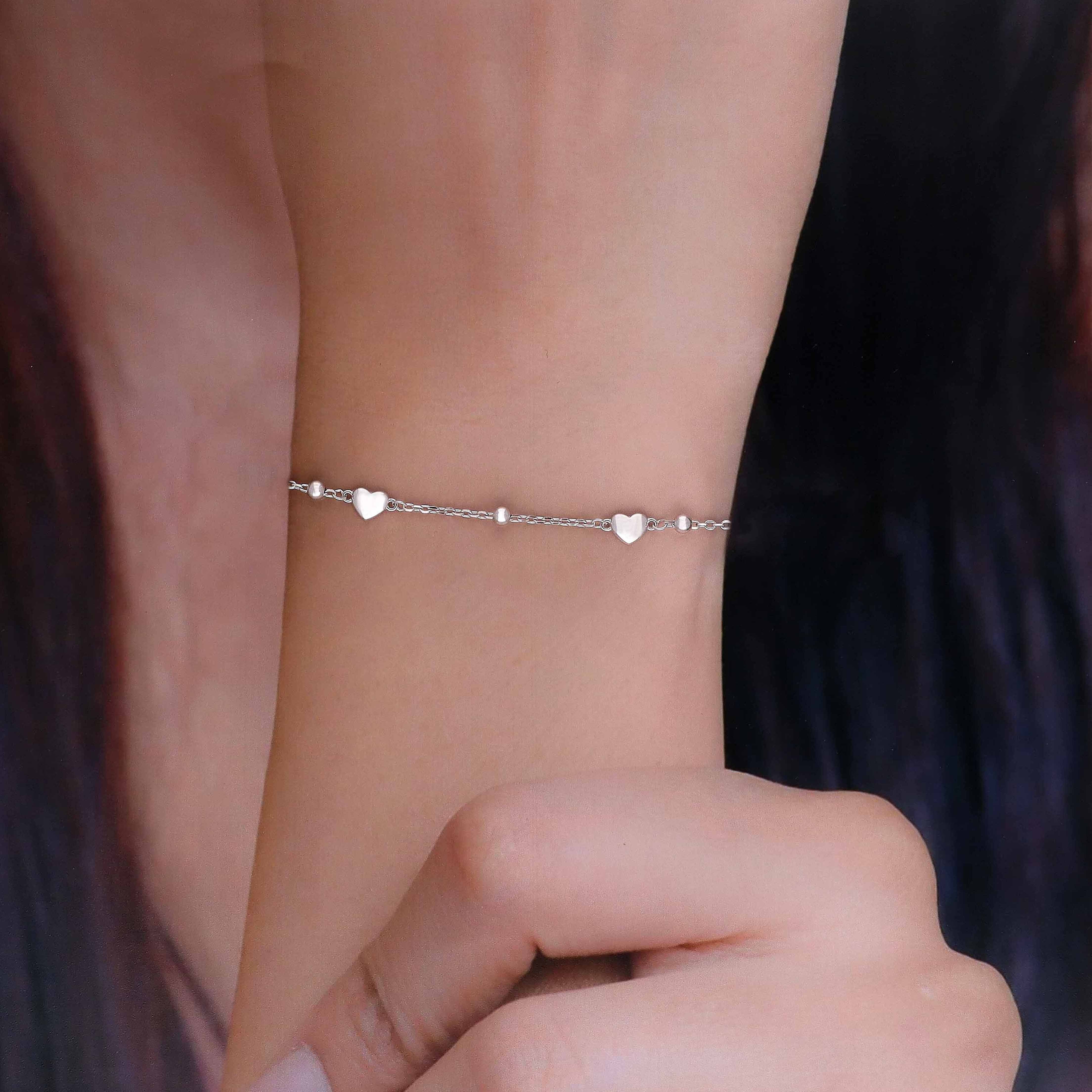 SILVER HEARTS & BEADS BRACELET - Image 4