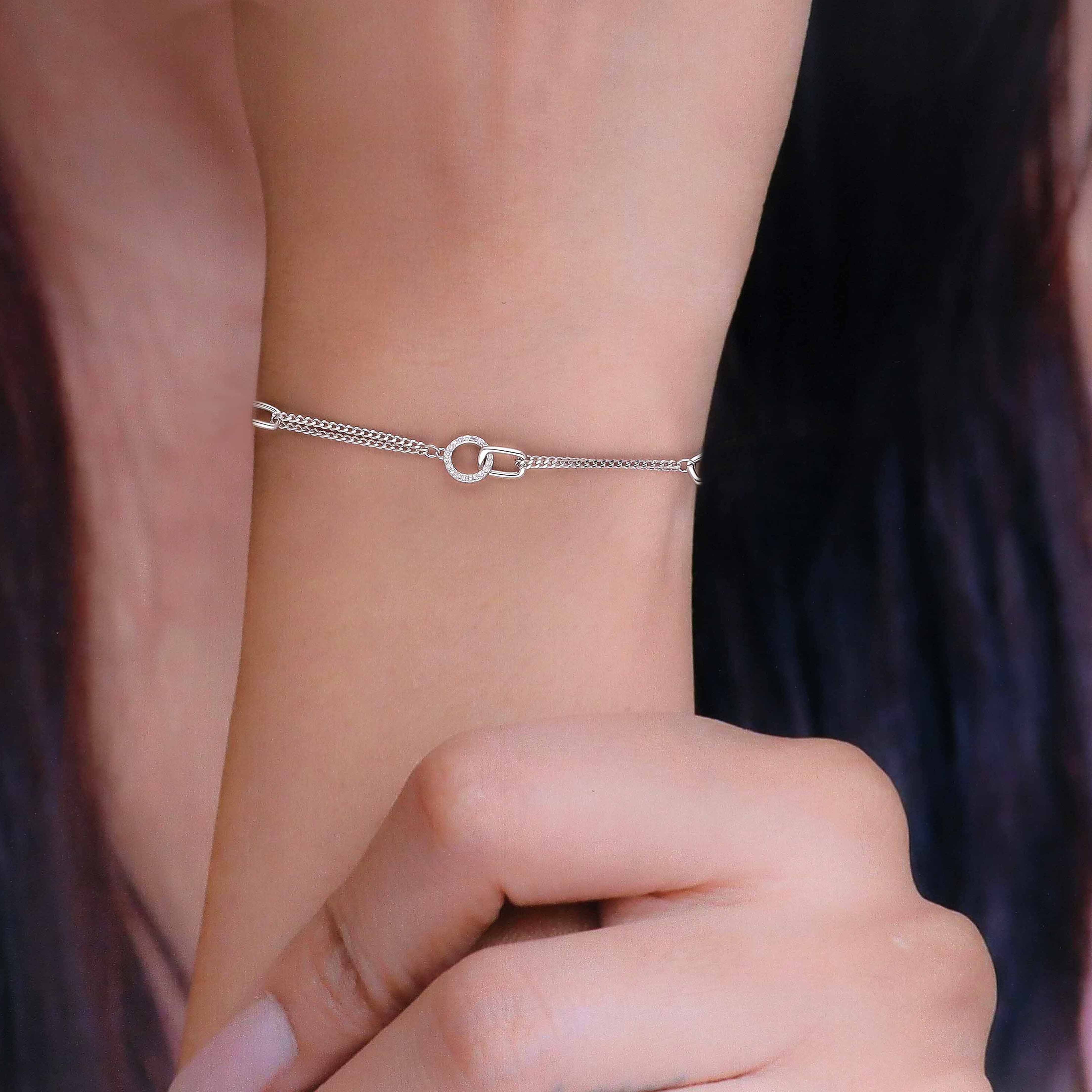Chic Link Charm Bracelet - Image 4