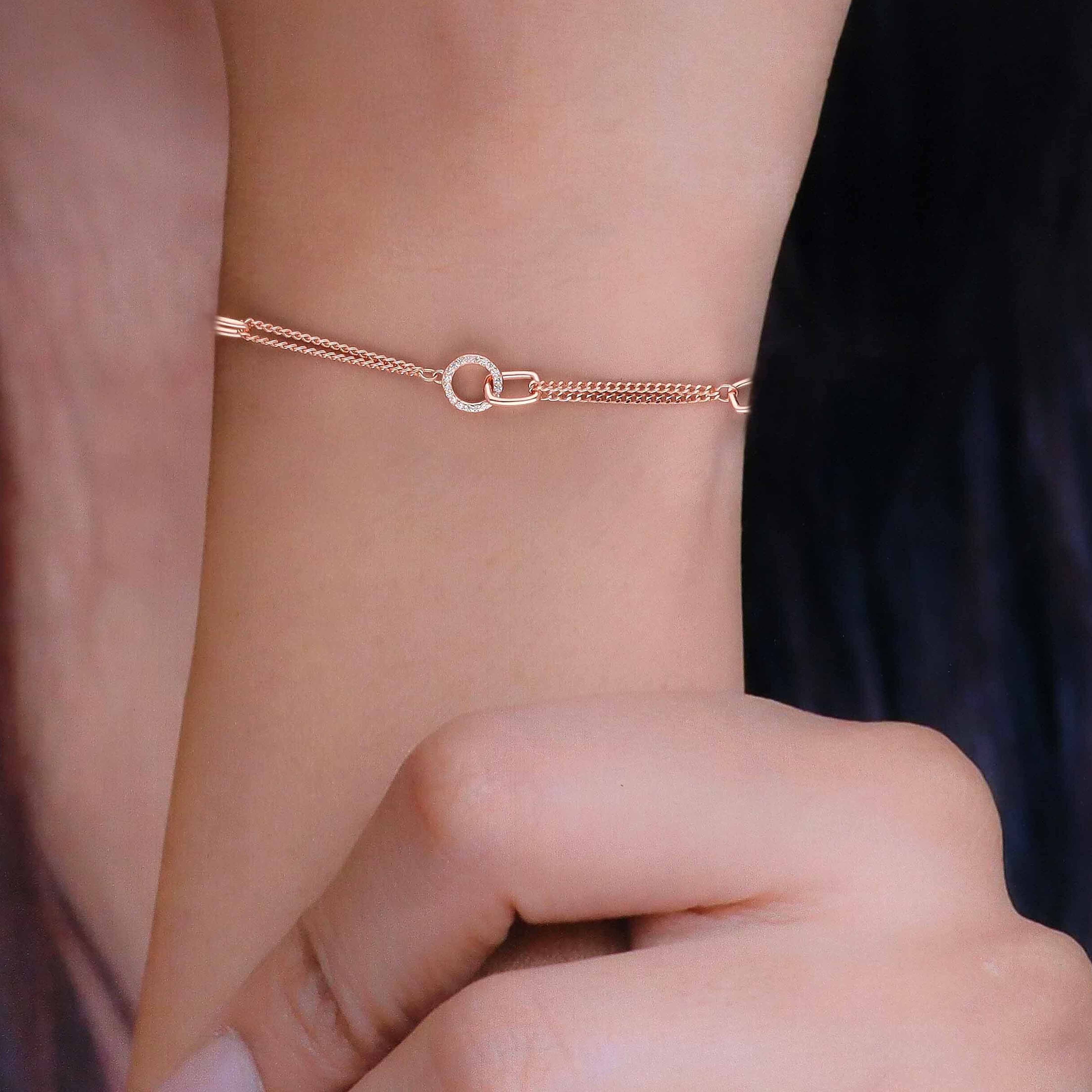 Chic Link Charm Bracelet - Image 5