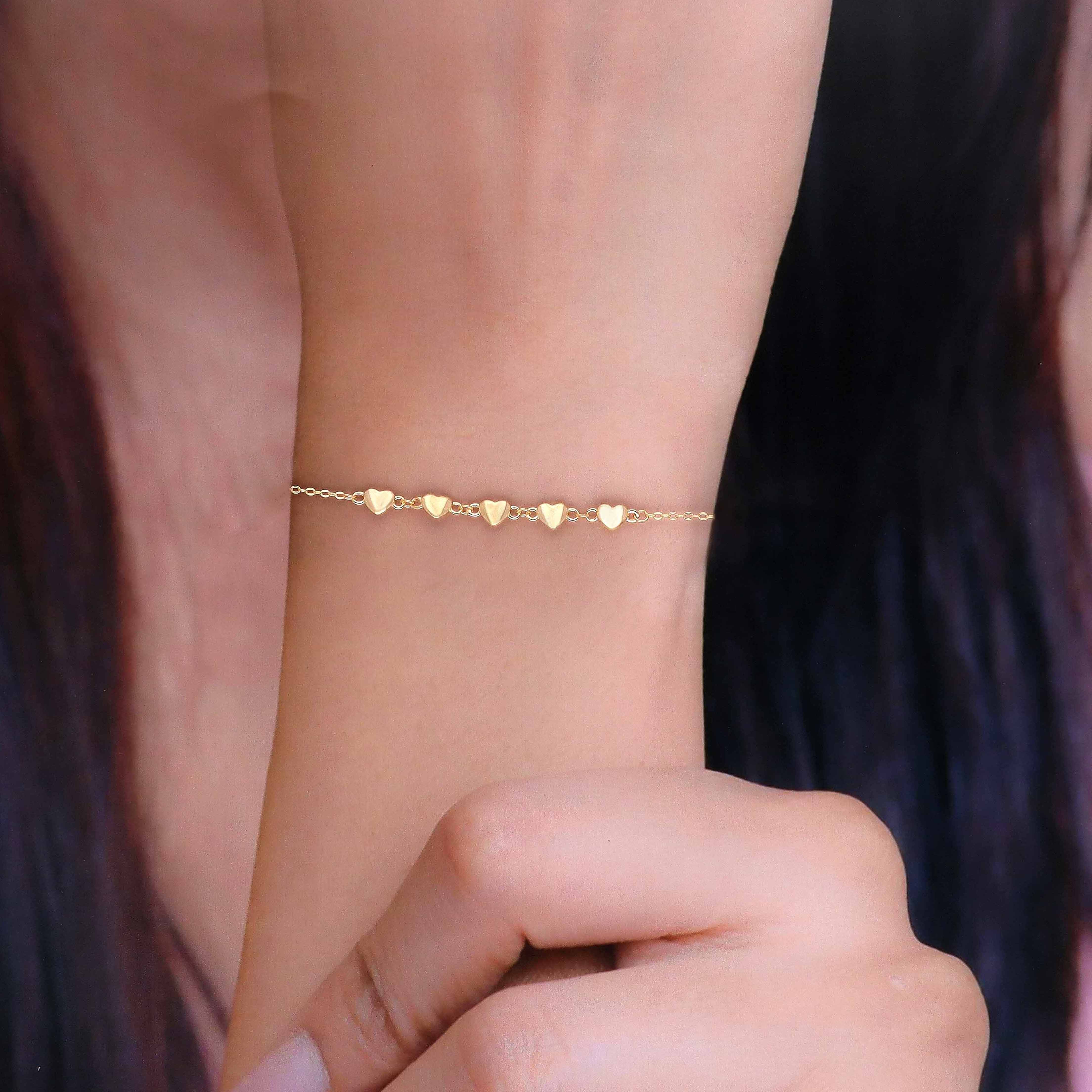 Bedazzling Beauty Silver Heart Casual Bracelet - Image 6