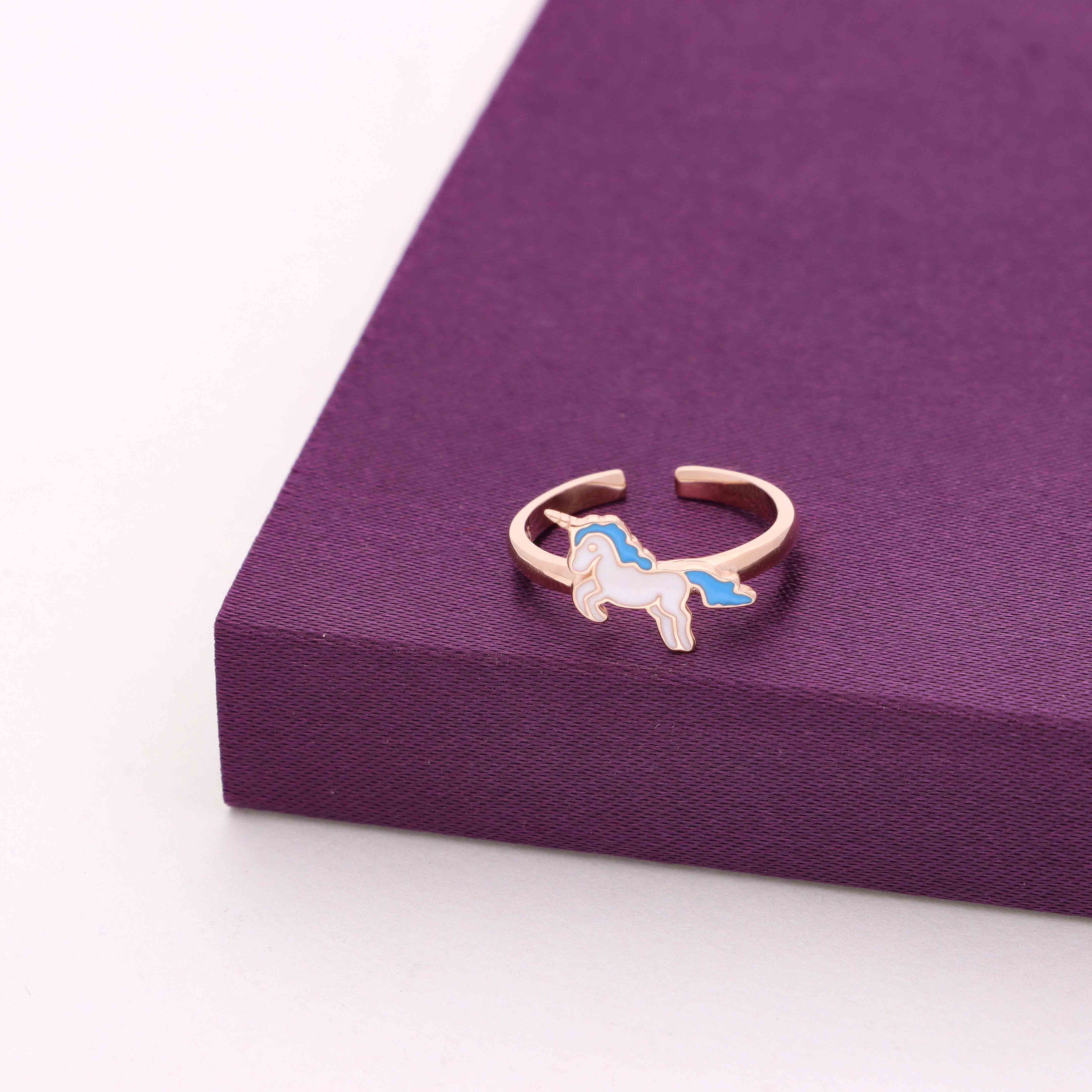 92.5 Silver Unicorn Children's Ring - Image 2
