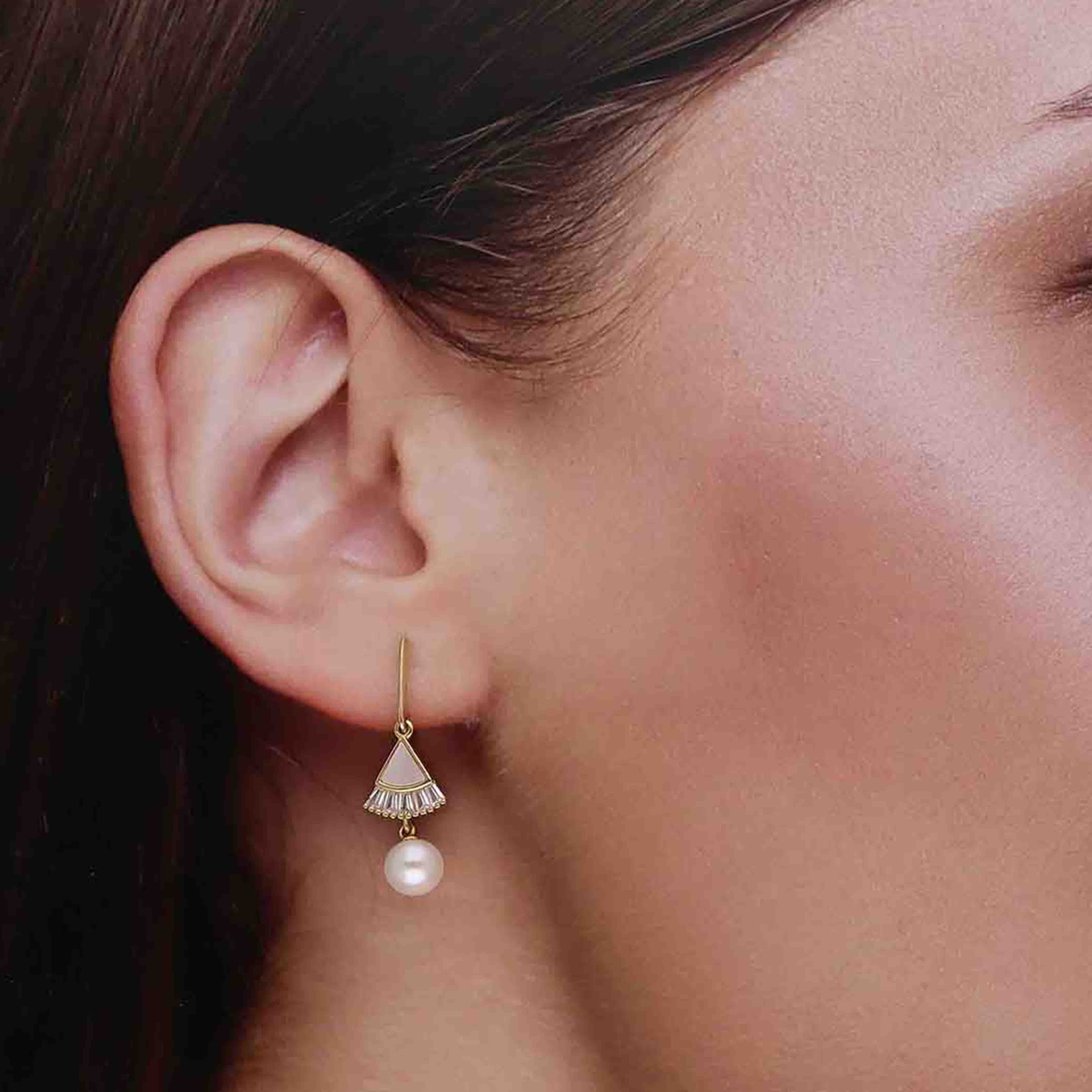 Sterling Silver Chic Pearl Drop Earrings - Image 2