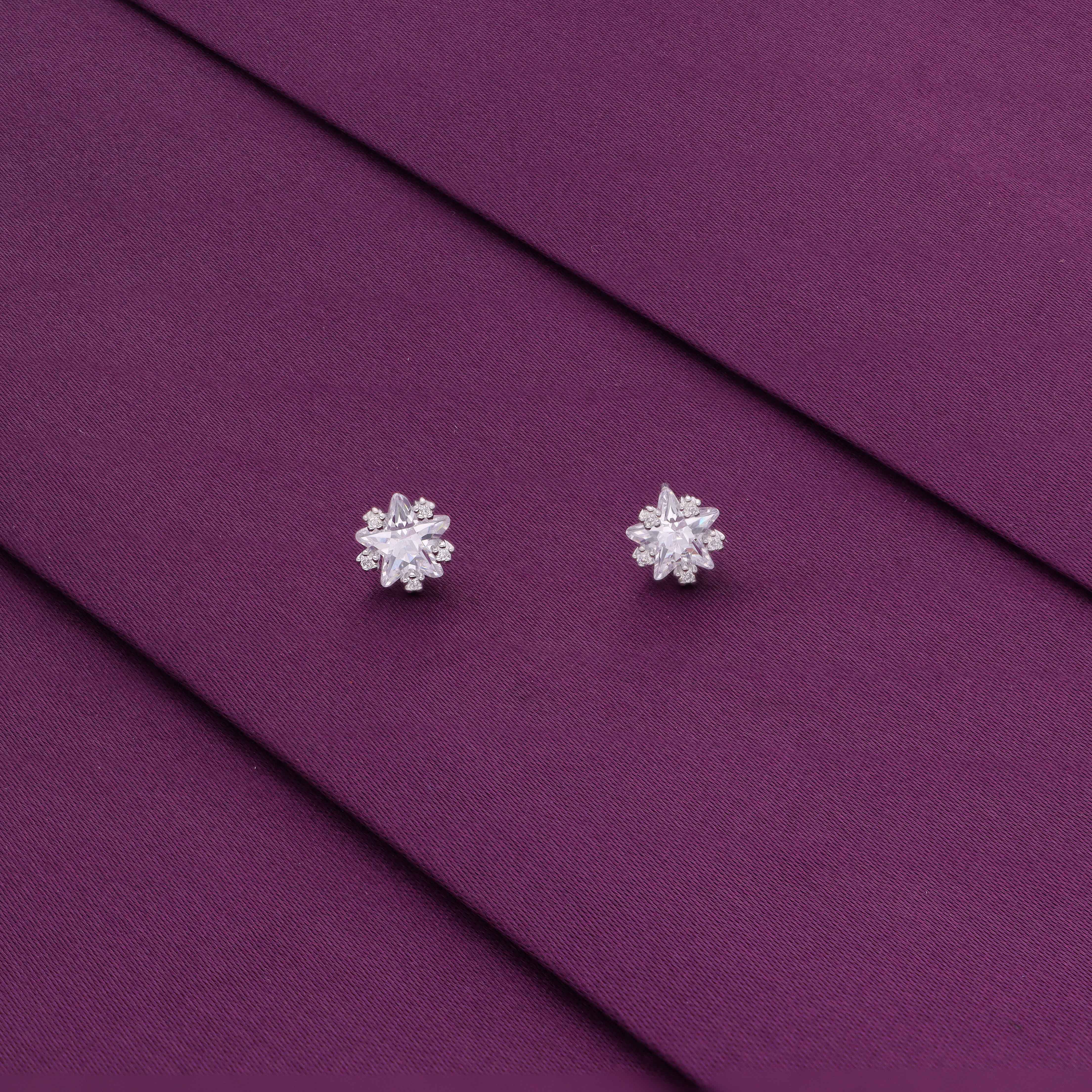 Red Star Casual Stud Earrings - Image 2