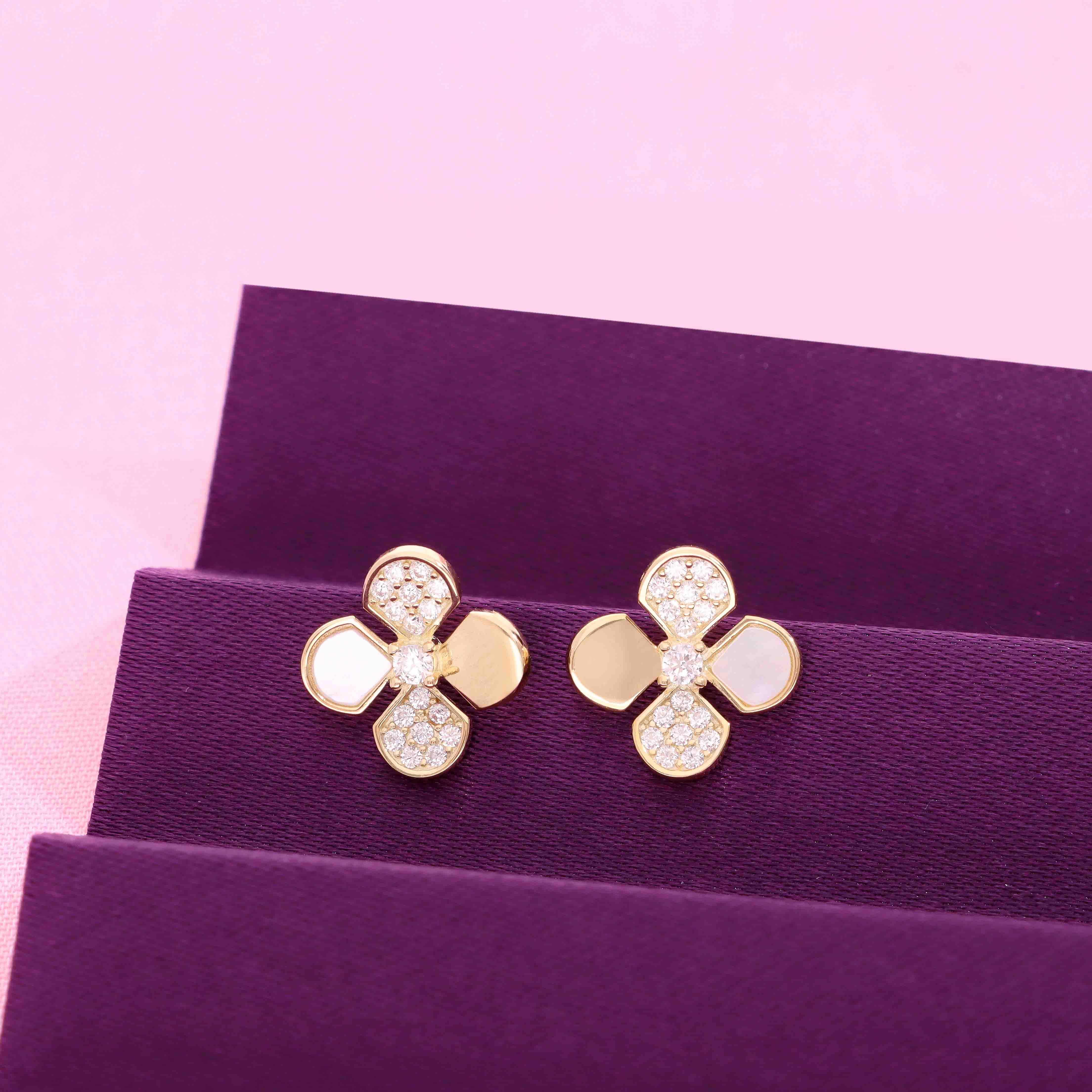 Sterling Silver Minimalistic Floral Stud Earrings - Image 3
