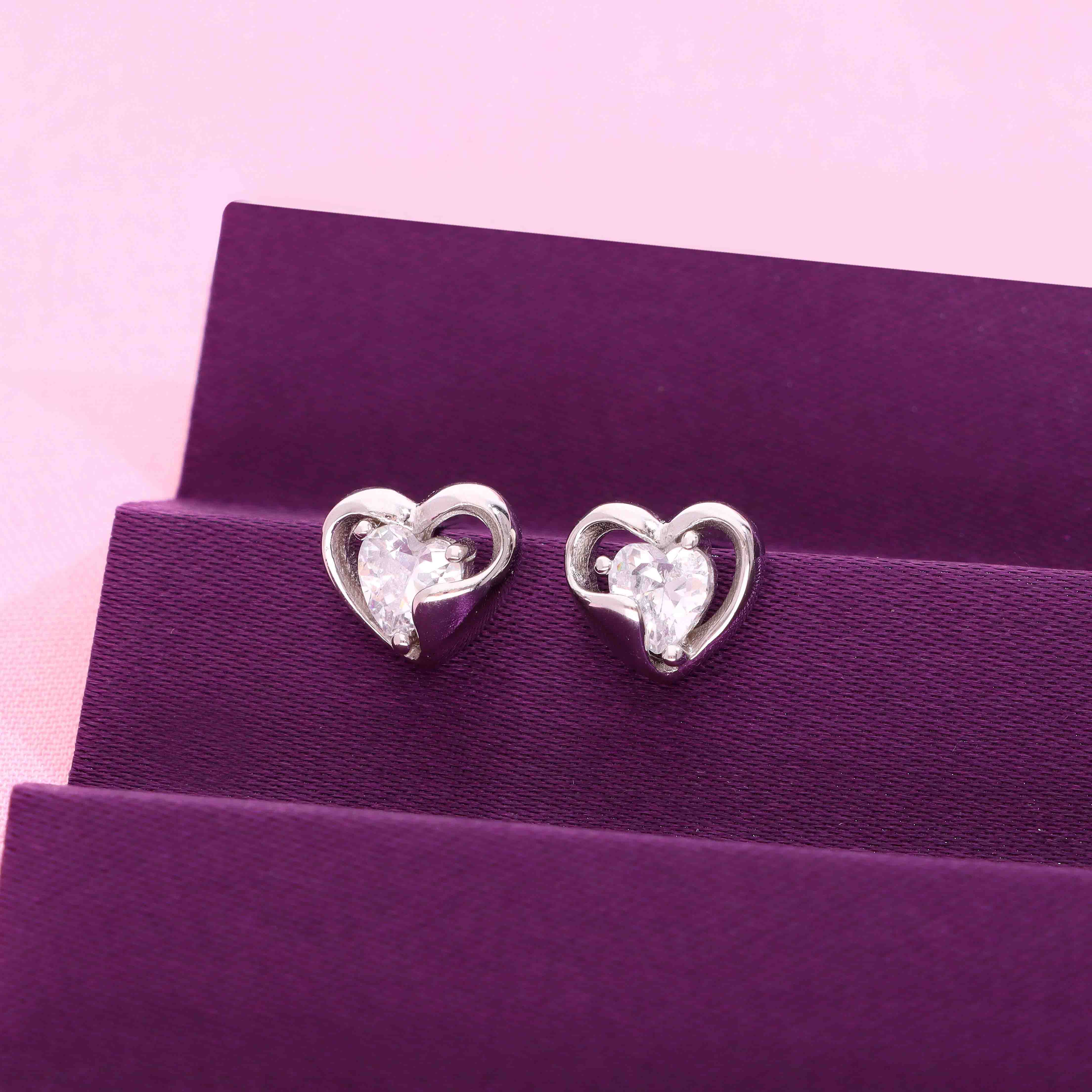 Sterling Silver Heart Solitaire Stud Earring - Image 9
