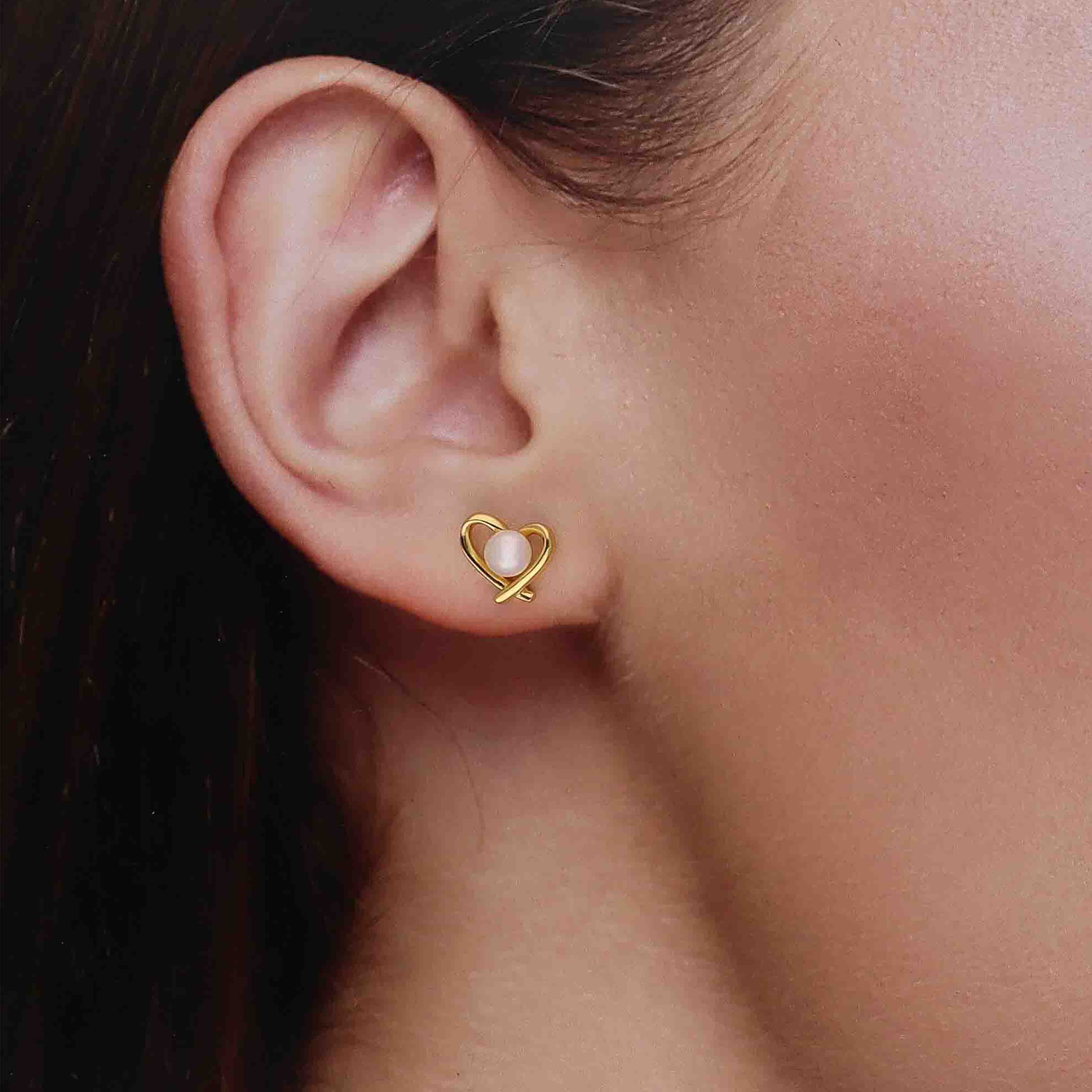 Sterling Silver Pearl Heart Stud Earring - Image 4
