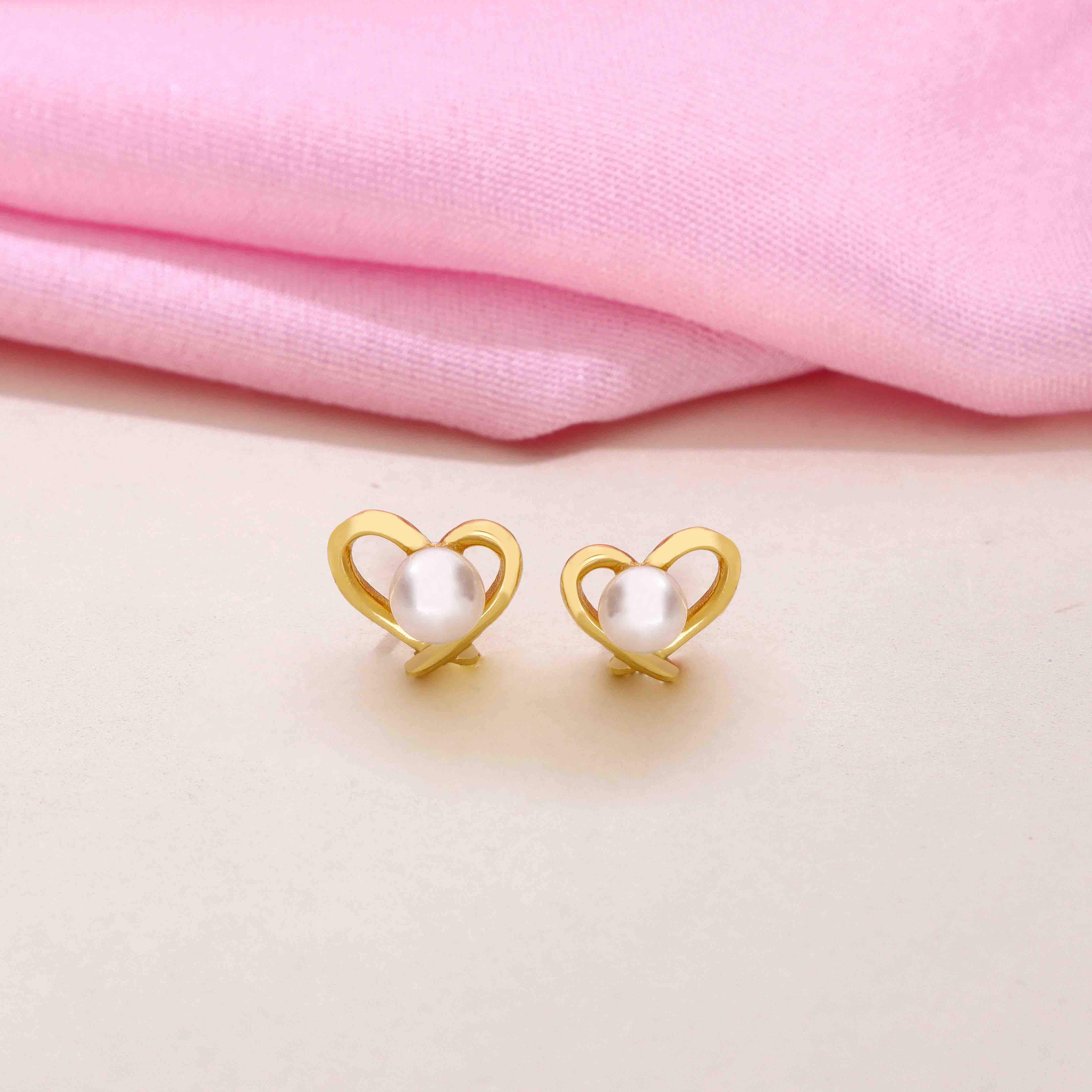 Sterling Silver Pearl Heart Stud Earring - Image 8