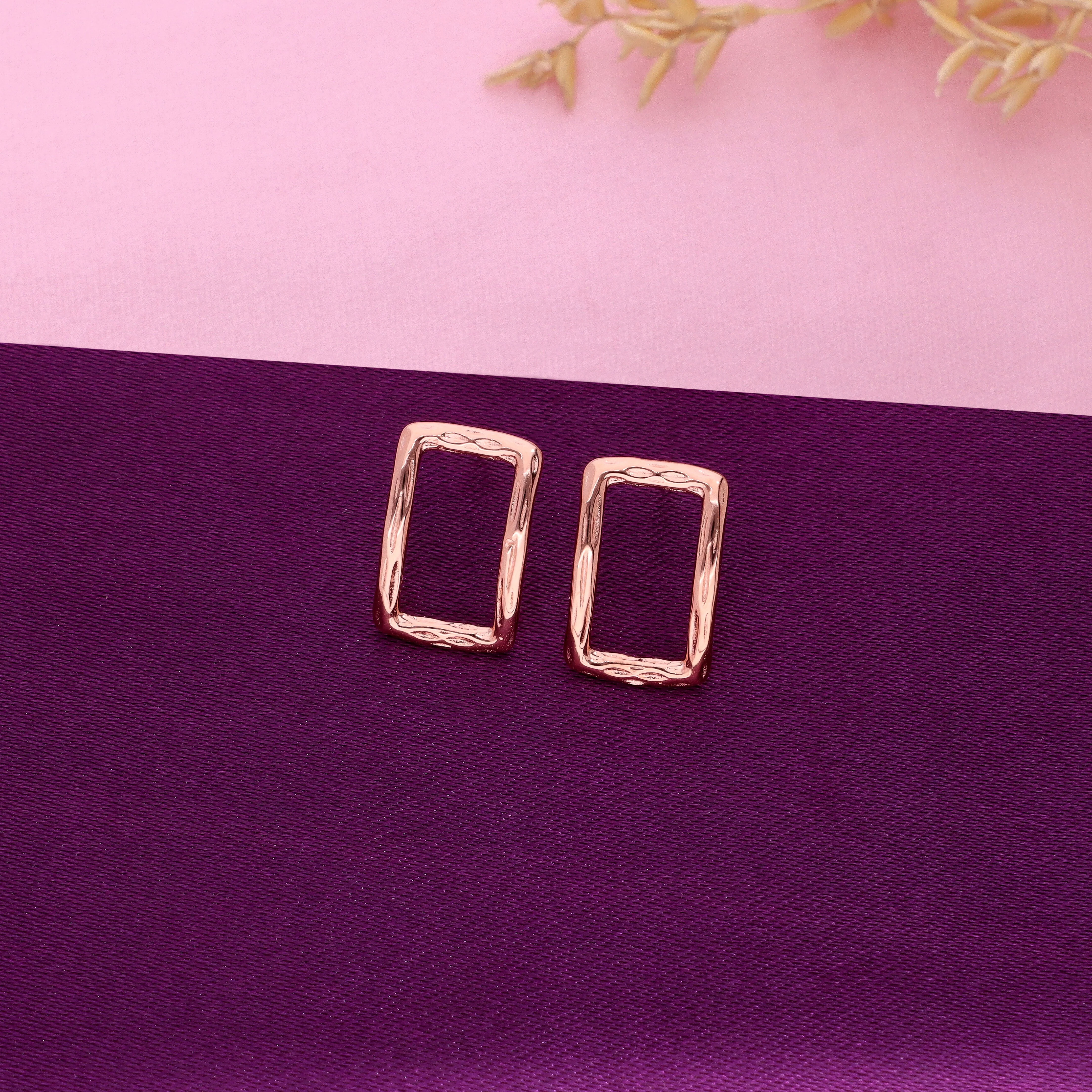 Silver Frame Minimalist Rectangle Studs Earring - Image 2
