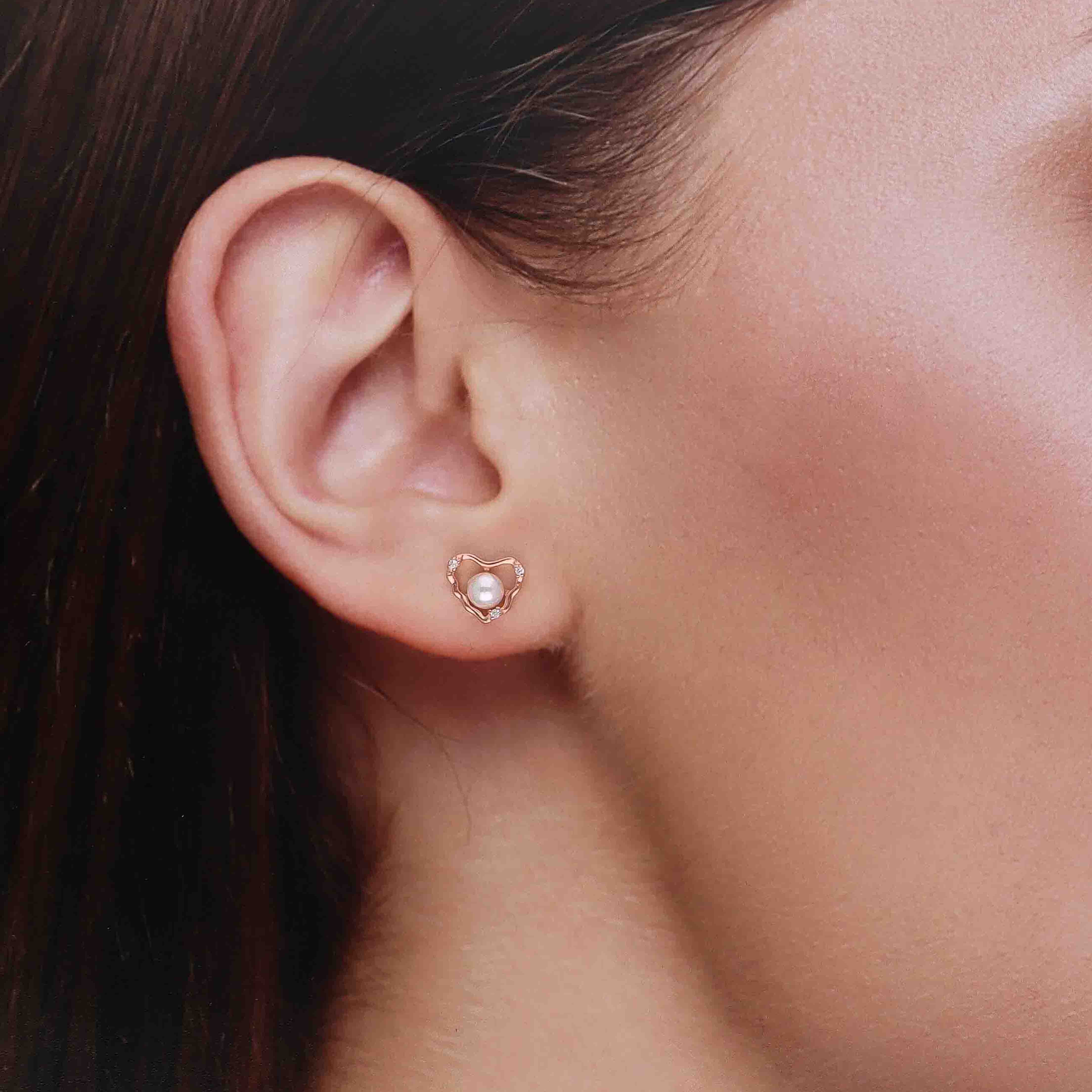 Loving Pearl Hearts Earrings - Image 5
