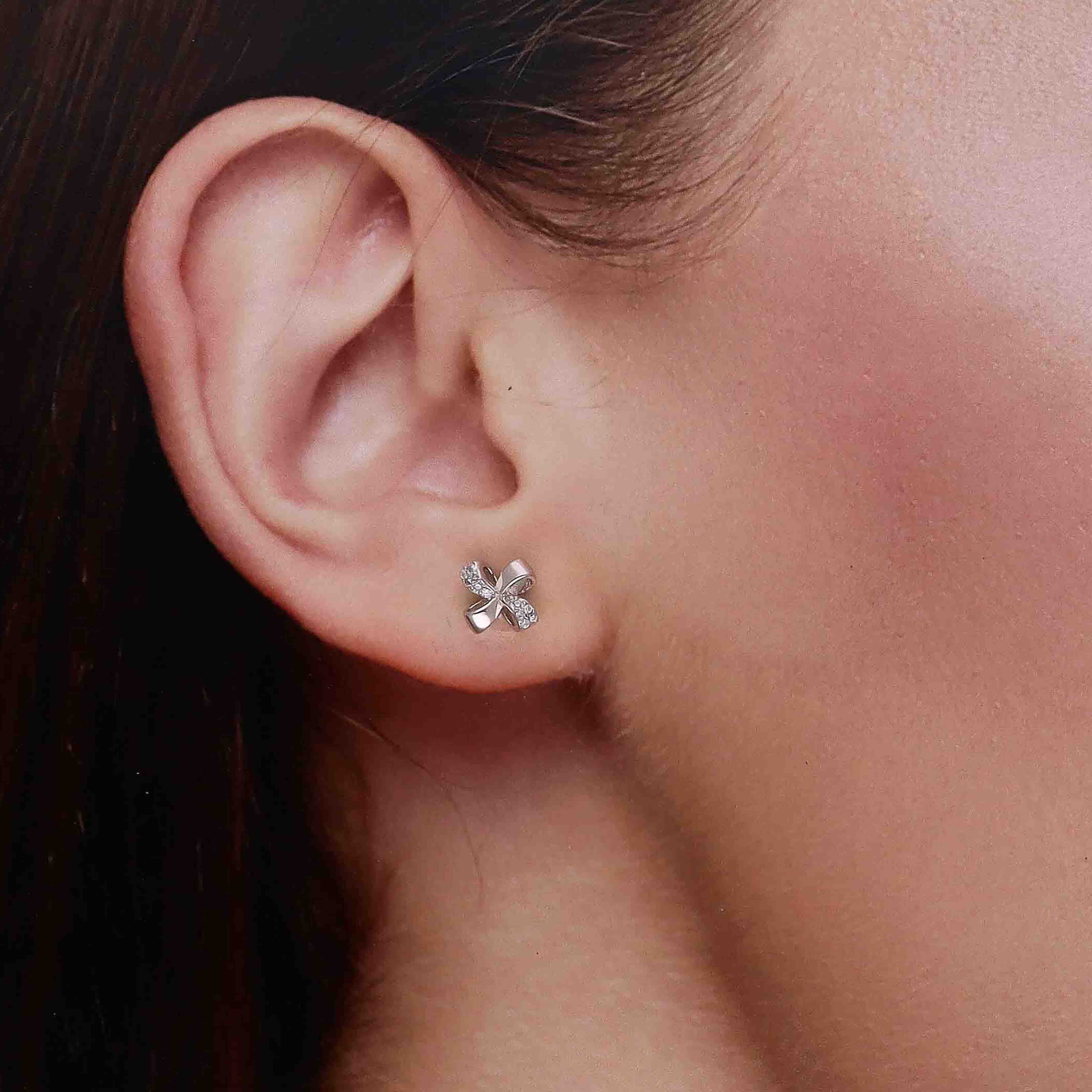 Elegant Silver Knot Earrings - Image 3