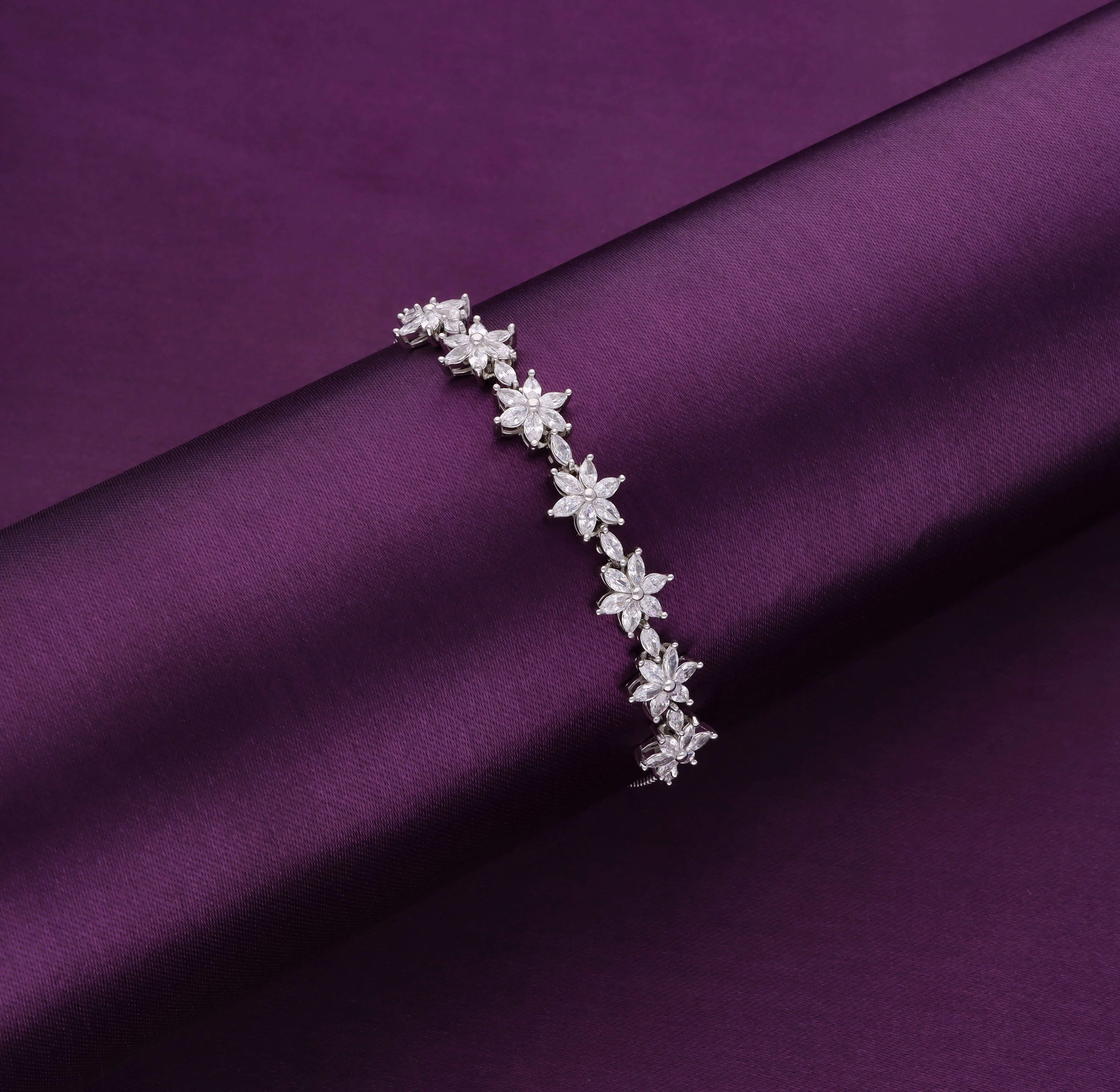 The Floral Edge Bracelet - Image 3