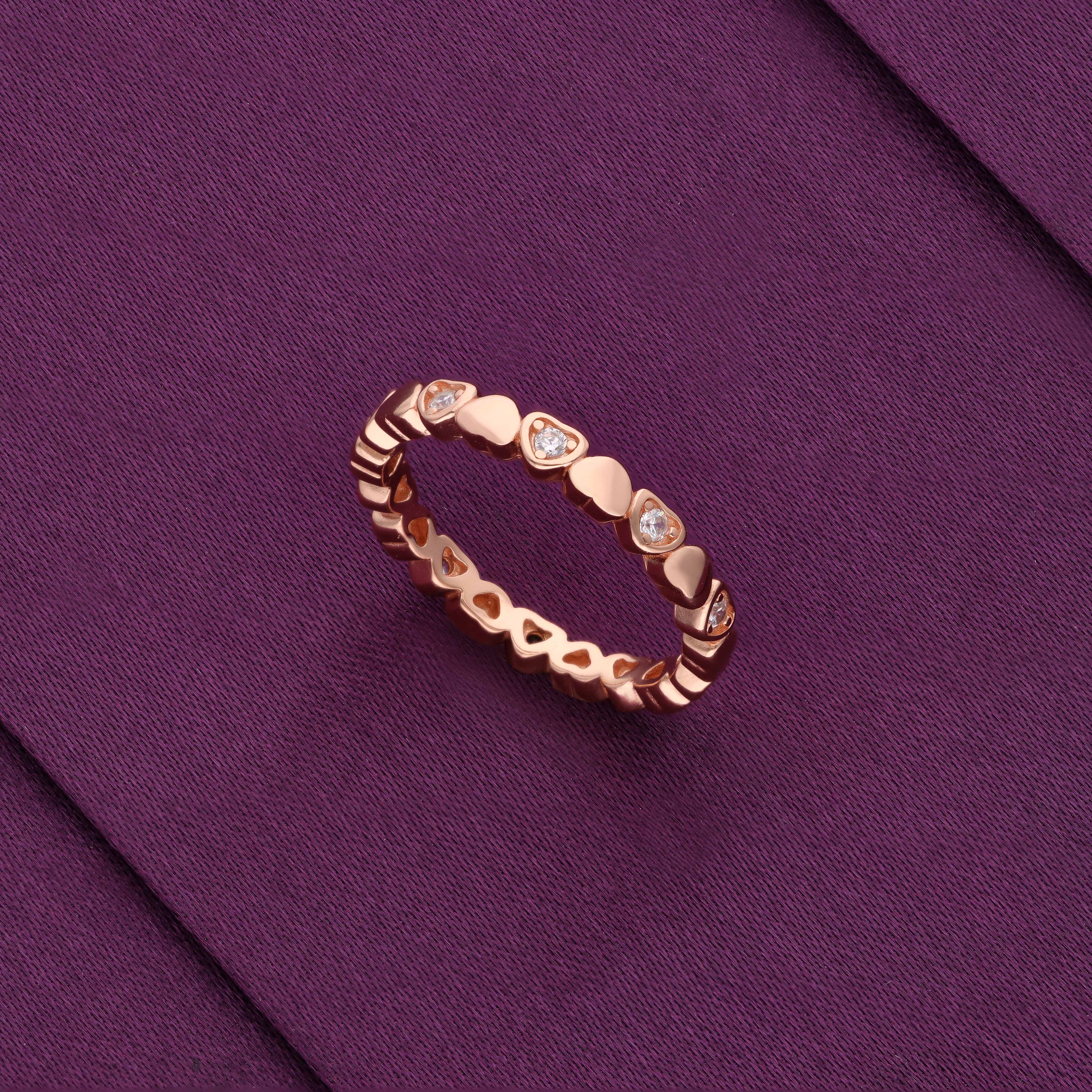Stunningly Lined Up Hearts Silver Ring - Image 4