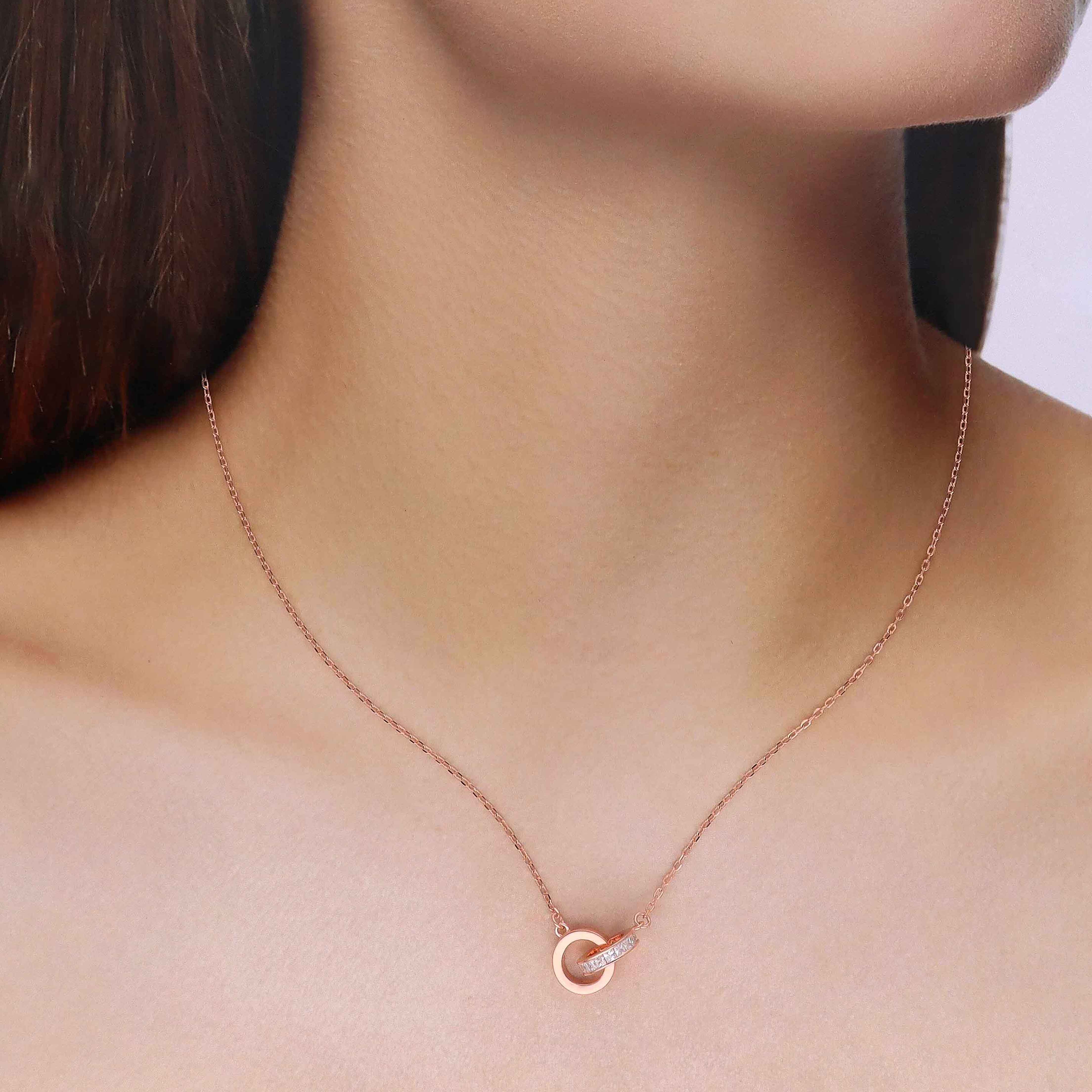 Sterling Silver Entwined Circles Necklace - Image 4