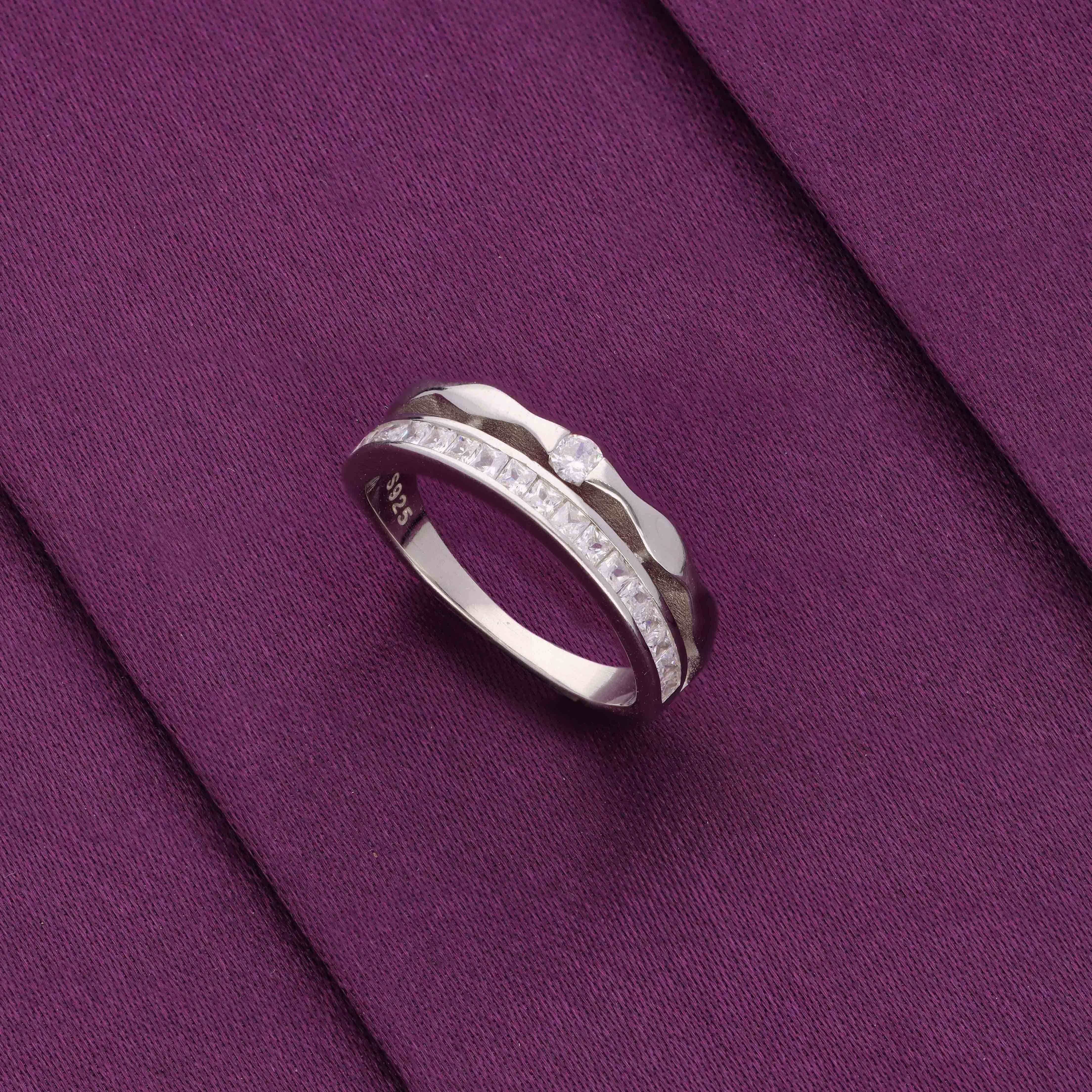 Elegant Sterling Silver Diamond Band Ring - Image 3