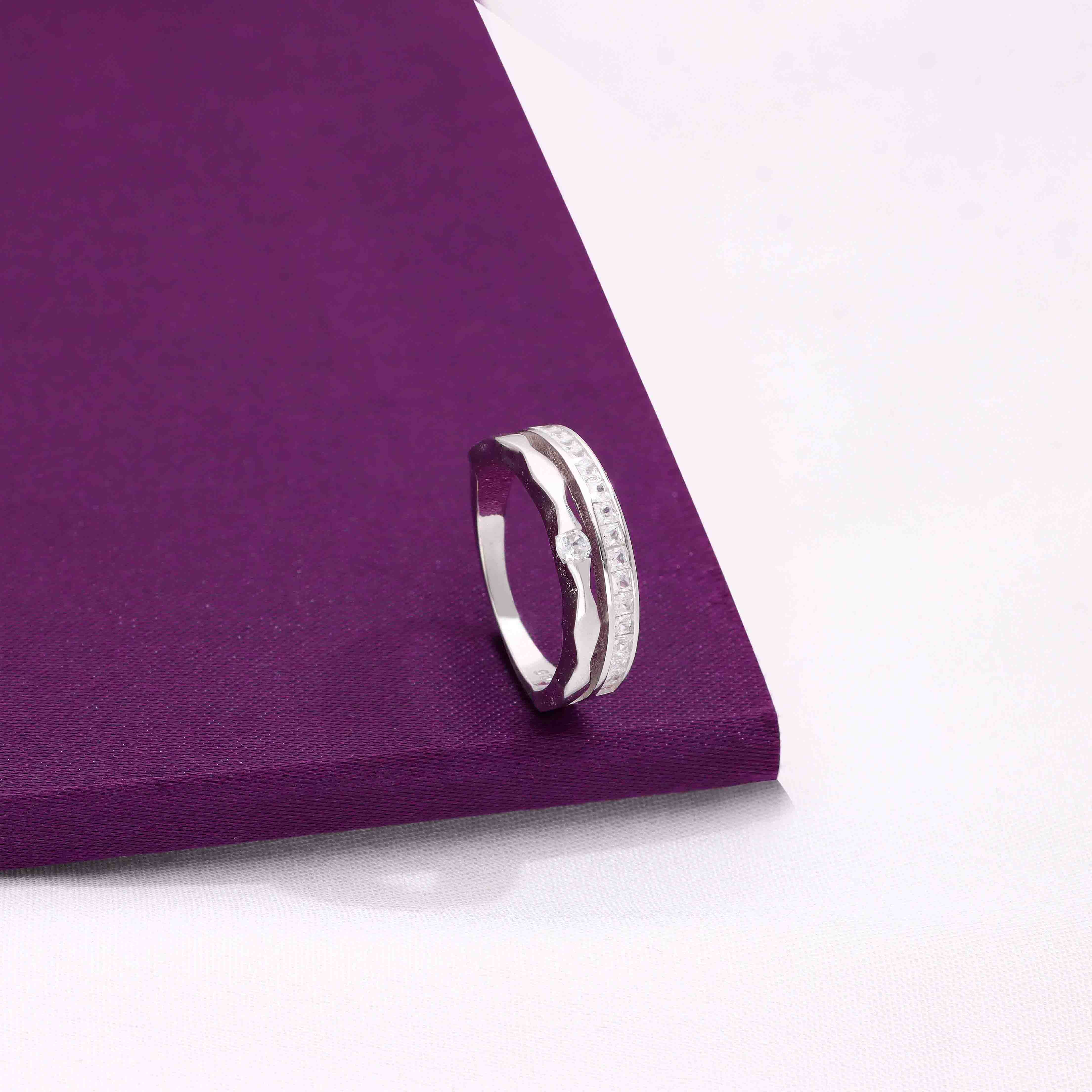 Elegant Sterling Silver Diamond Band Ring - Image 5
