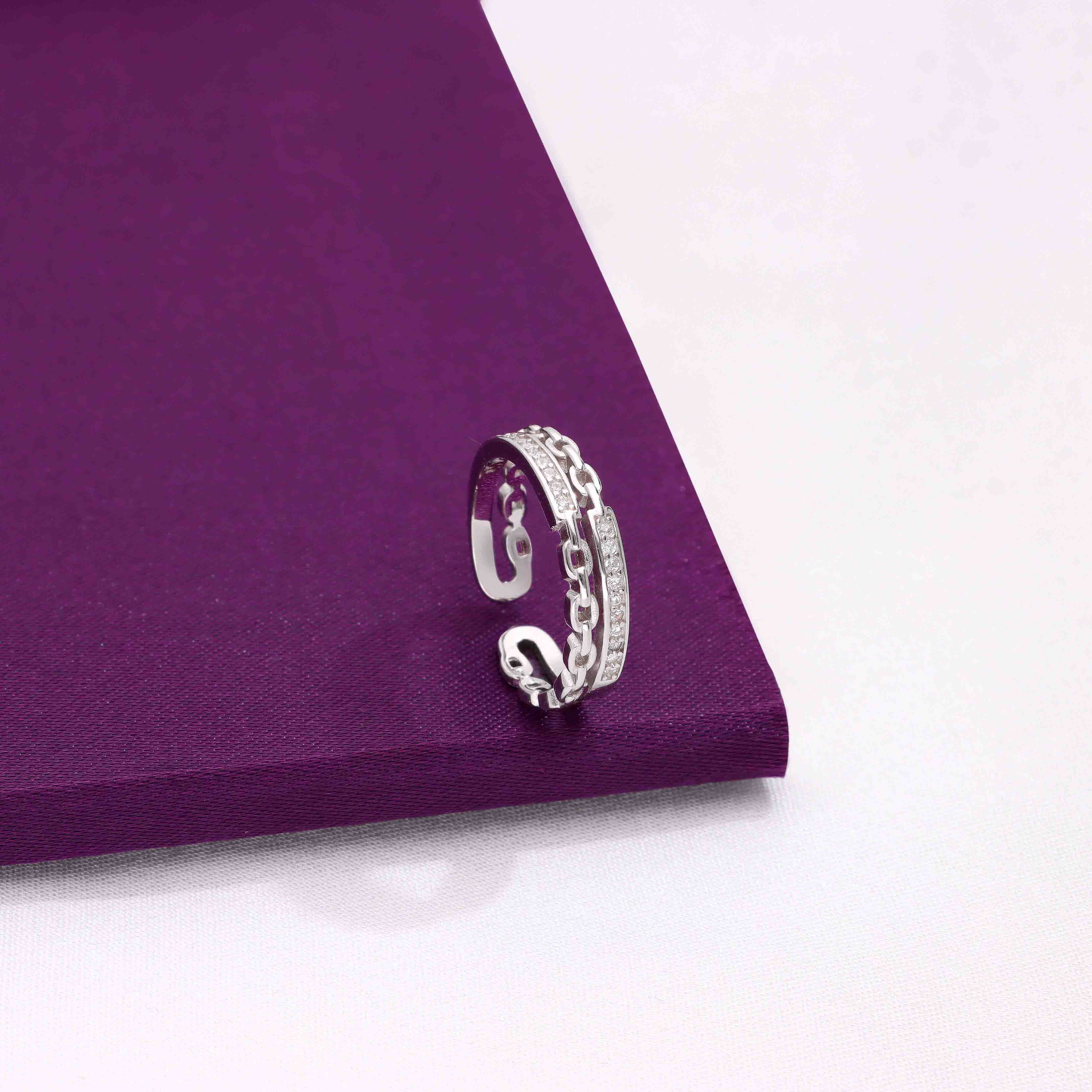 Elegant Sterling Silver Chain Link Ring - Image 5
