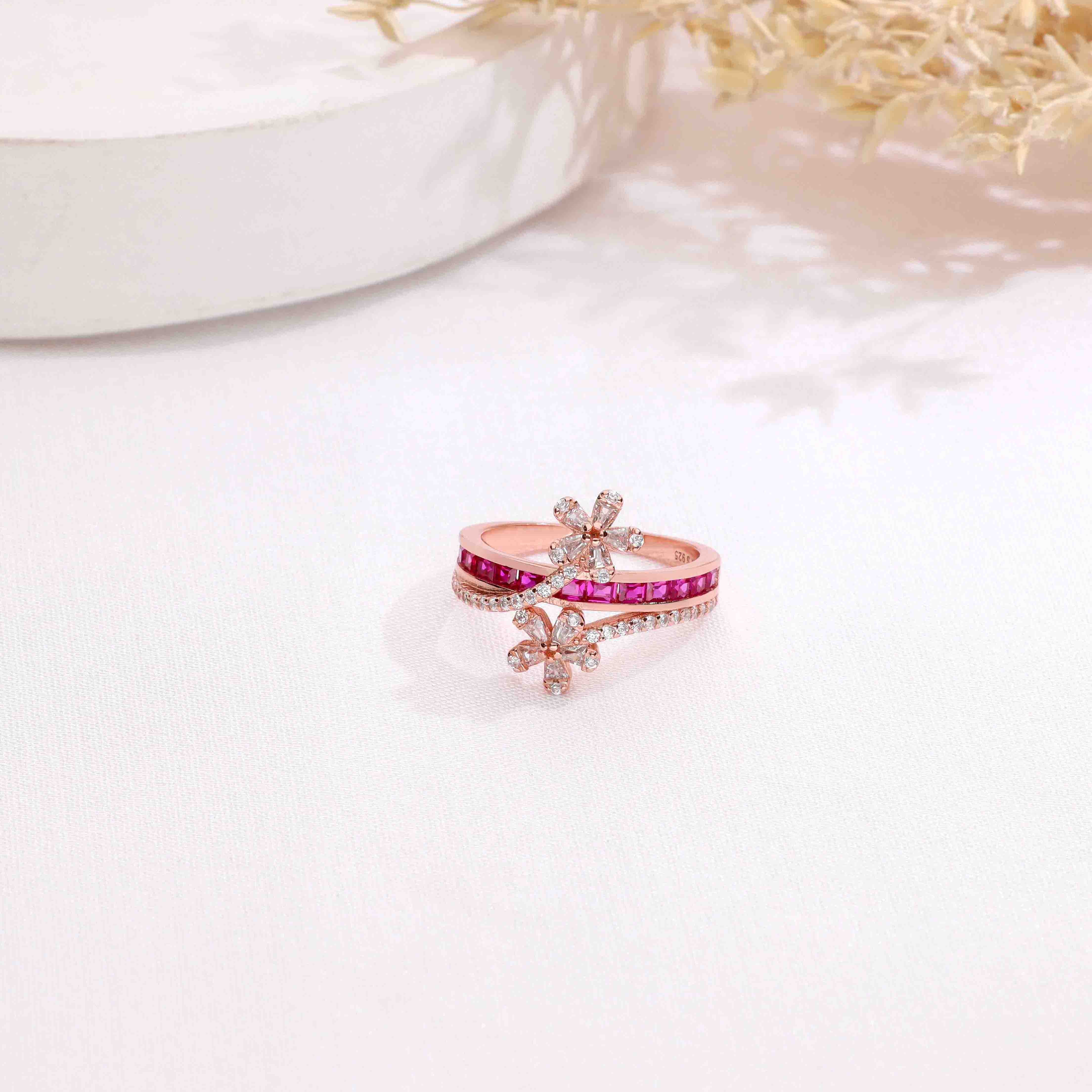 Floral Diamante Delights Silver Ring - Image 3