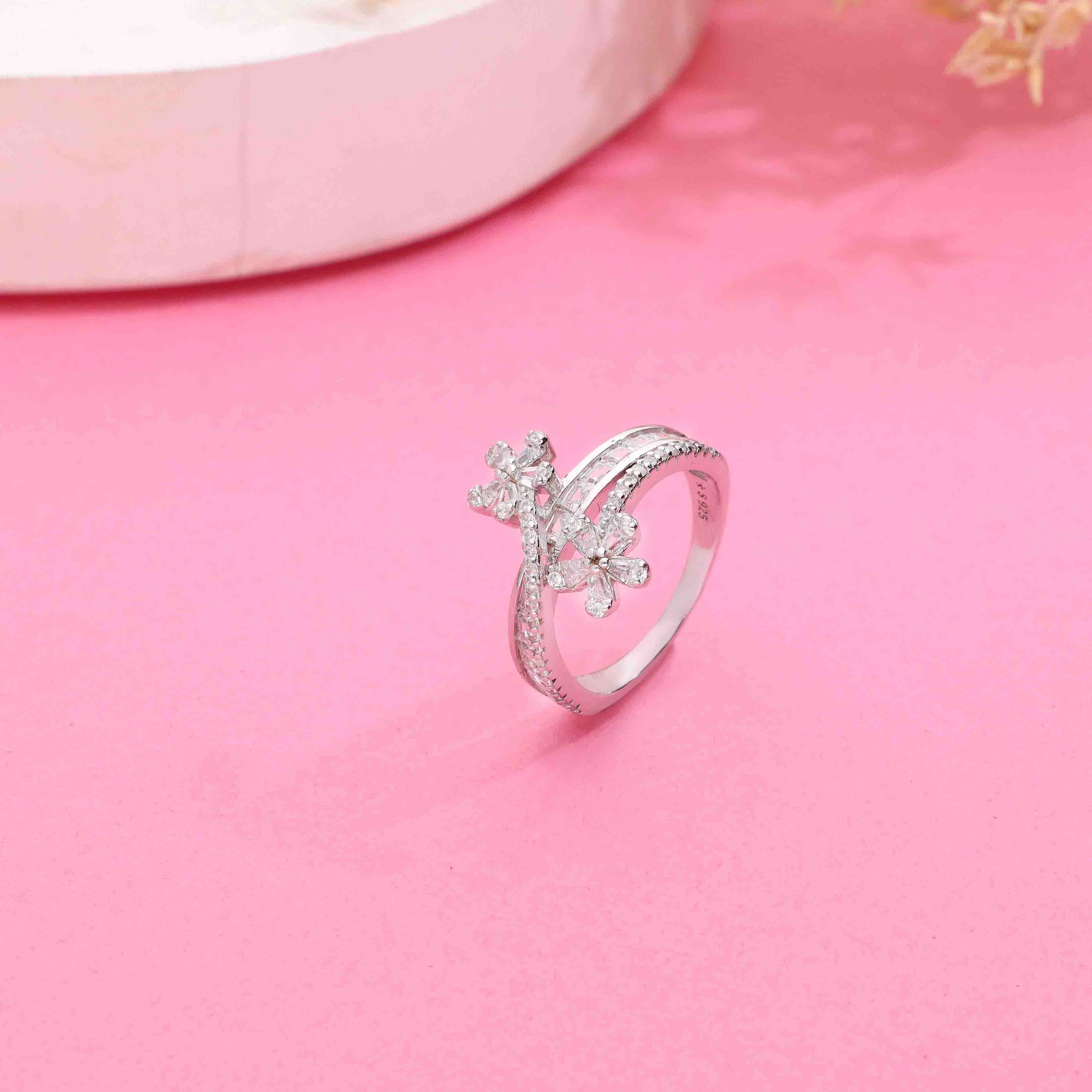 Floral Diamante Delights Silver Ring - Image 8