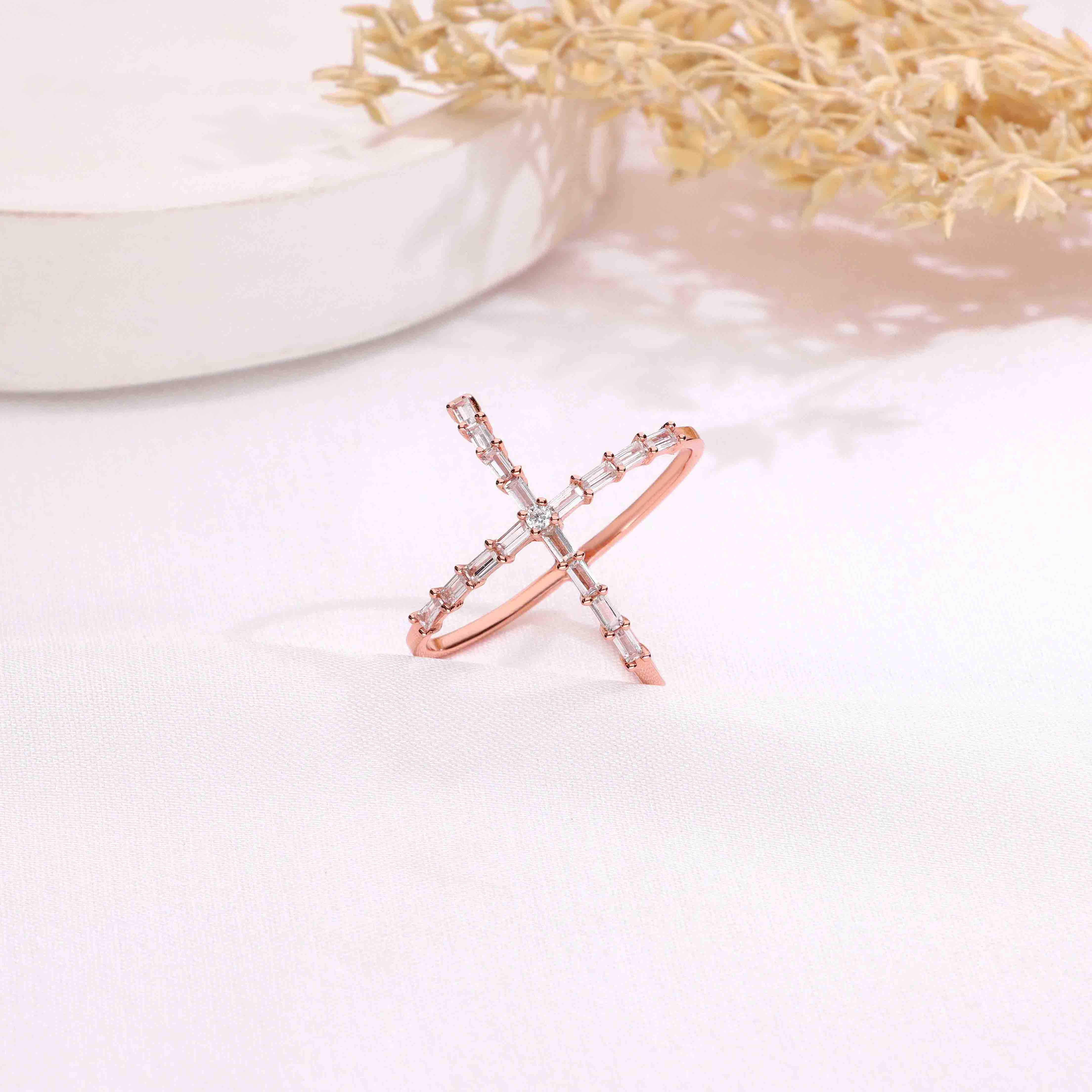Elegant Crisscross Silver Ring - Image 2