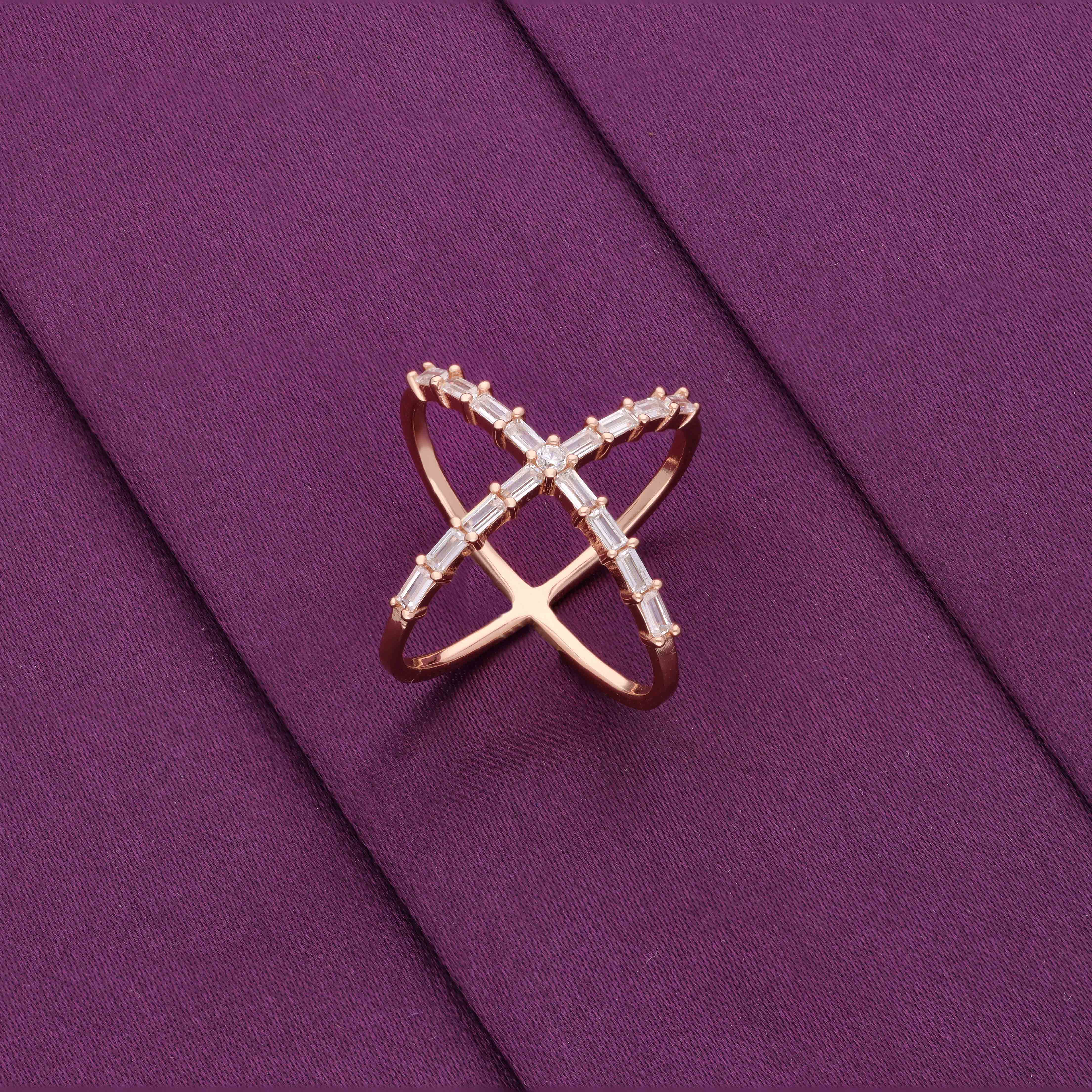 Elegant Crisscross Silver Ring - Image 4
