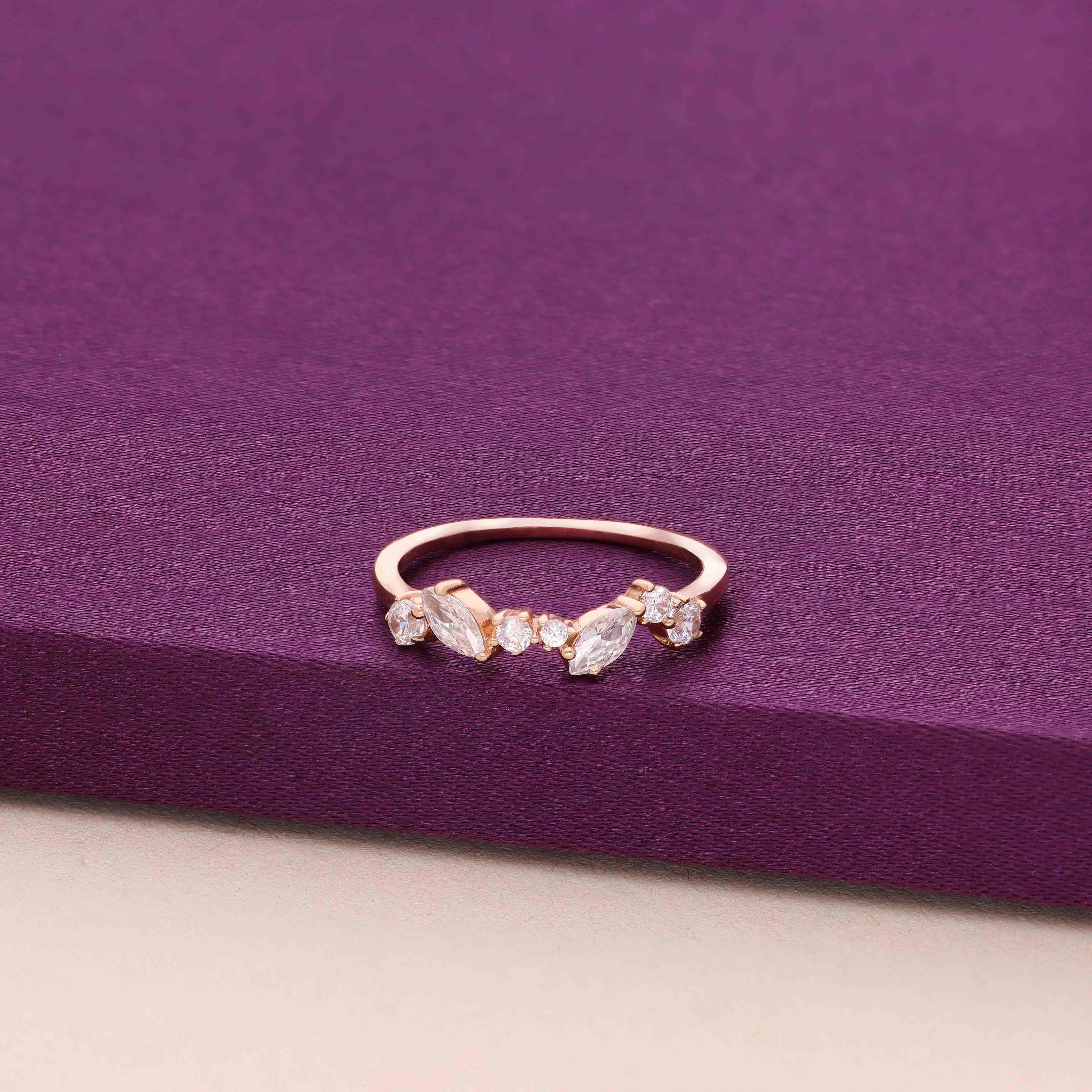 Moonshine Elegance Silver Ring - Image 4