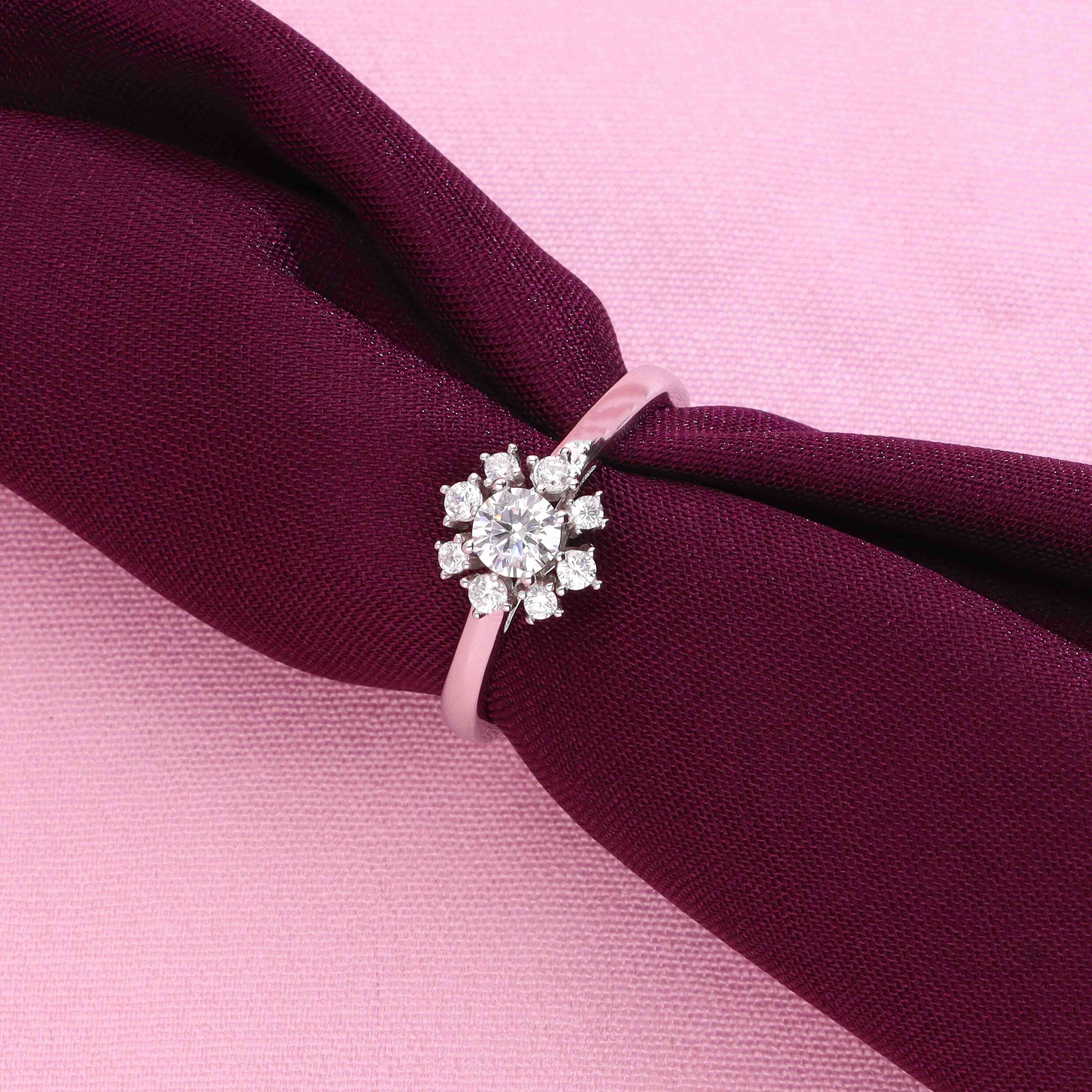 Sparkling Floral Solitaire Adjustable Silver Ring - Image 3