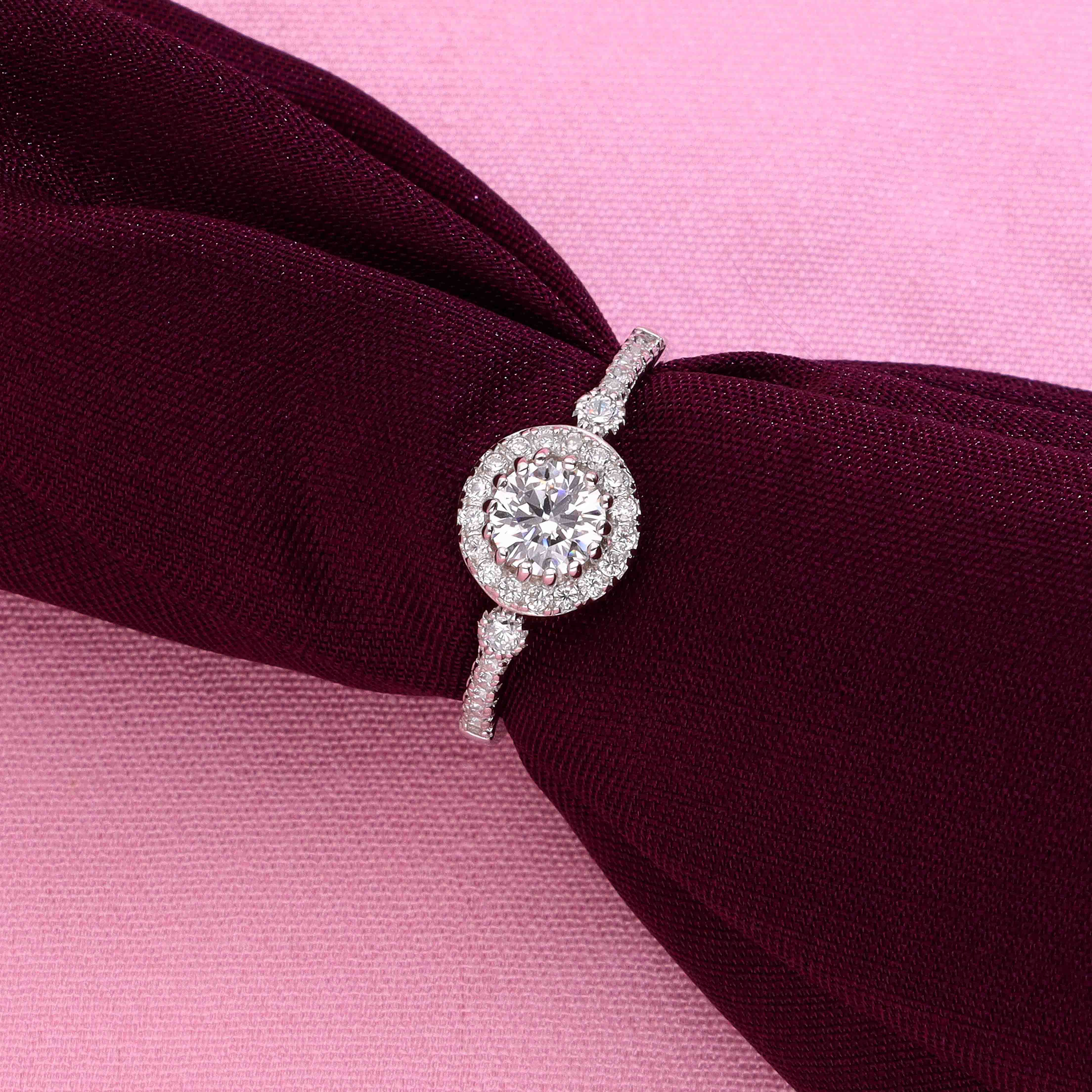 Elegant Halo Round Cut Sterling Silver Ring - Image 3