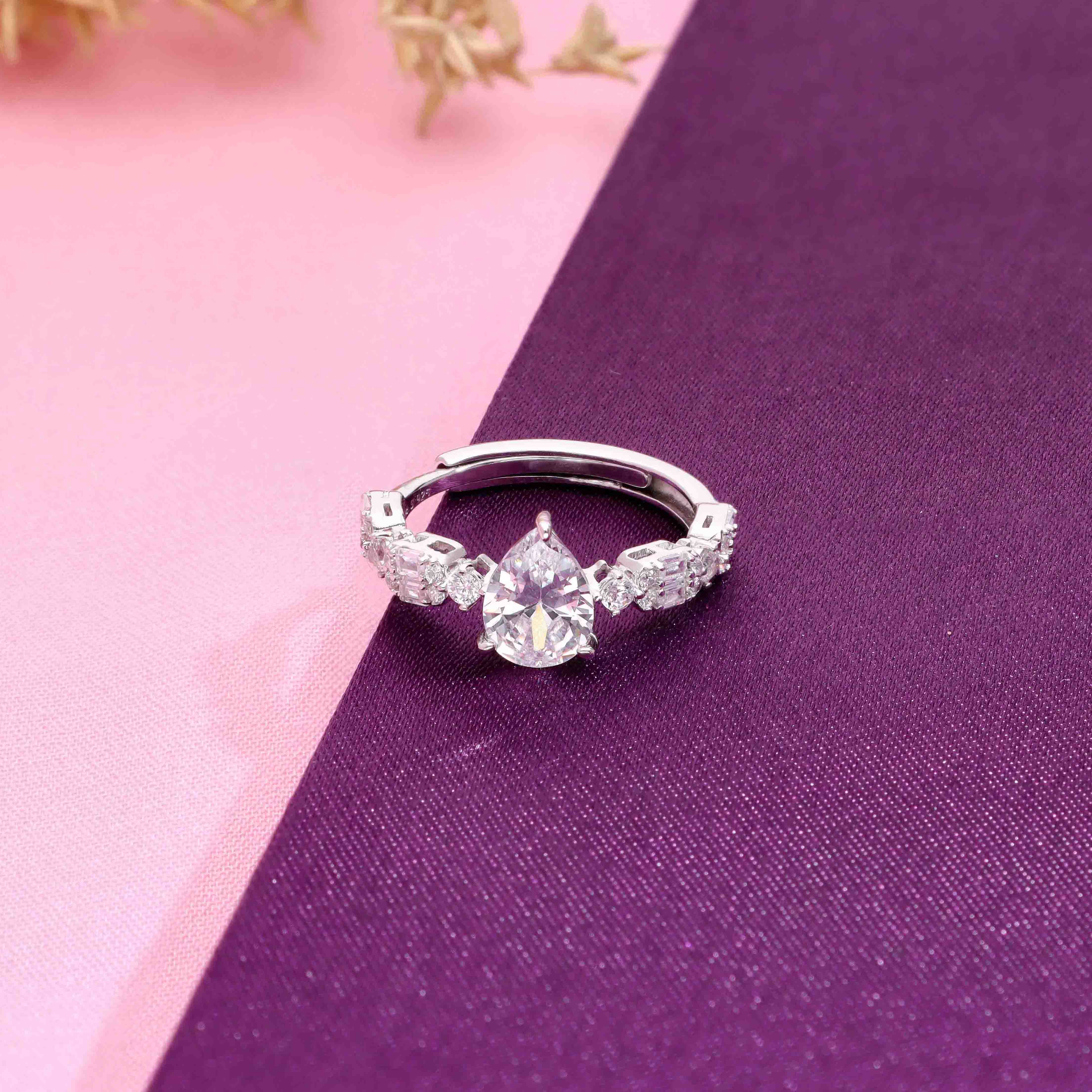 Tear Drop Silver Solitaire Ring - Image 10