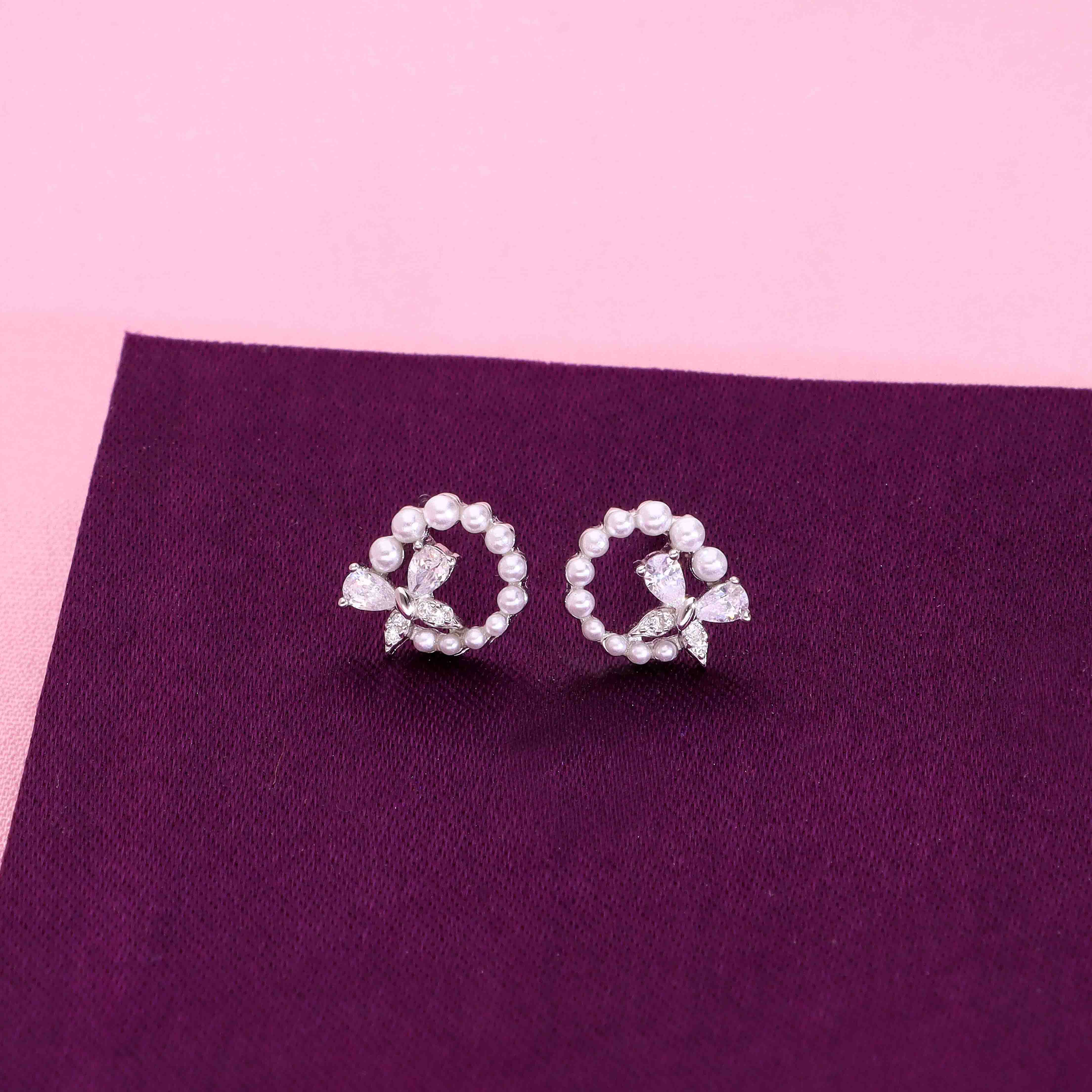 Charming Pearl Butterfly Silver Earrings - Image 4