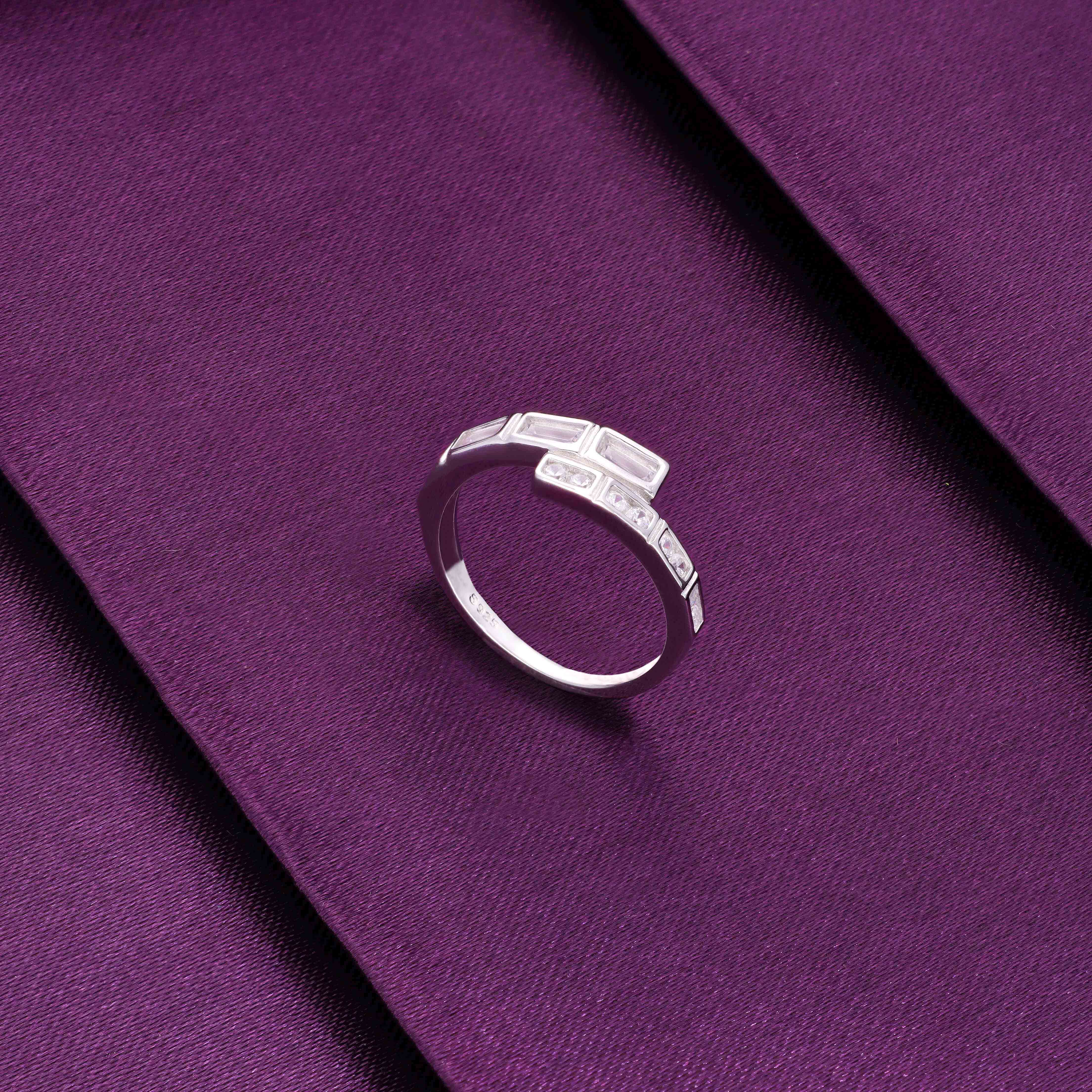 Bonded Baguette Twist Silver Minimal Ring - Image 3