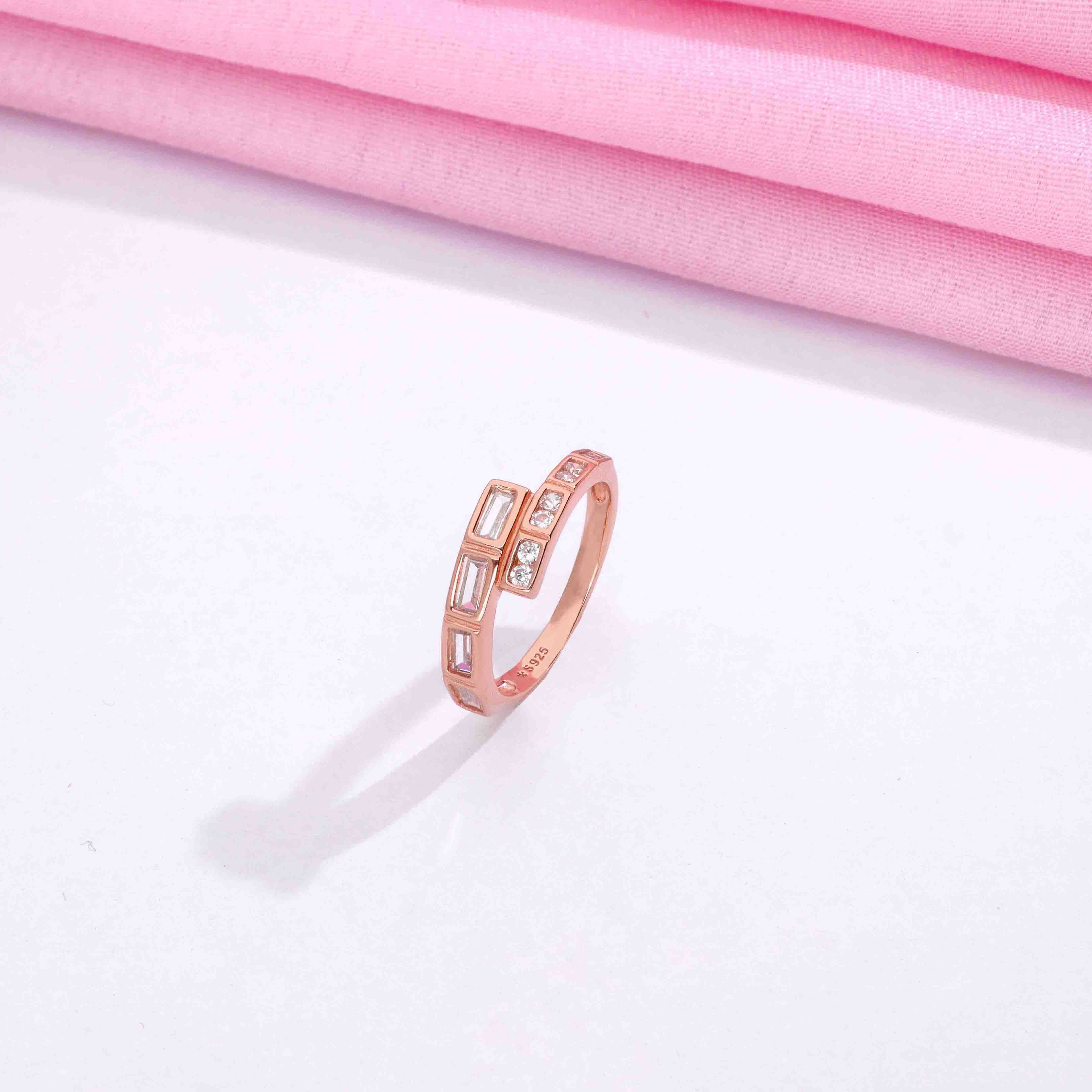 Bonded Baguette Twist Silver Minimal Ring - Image 6