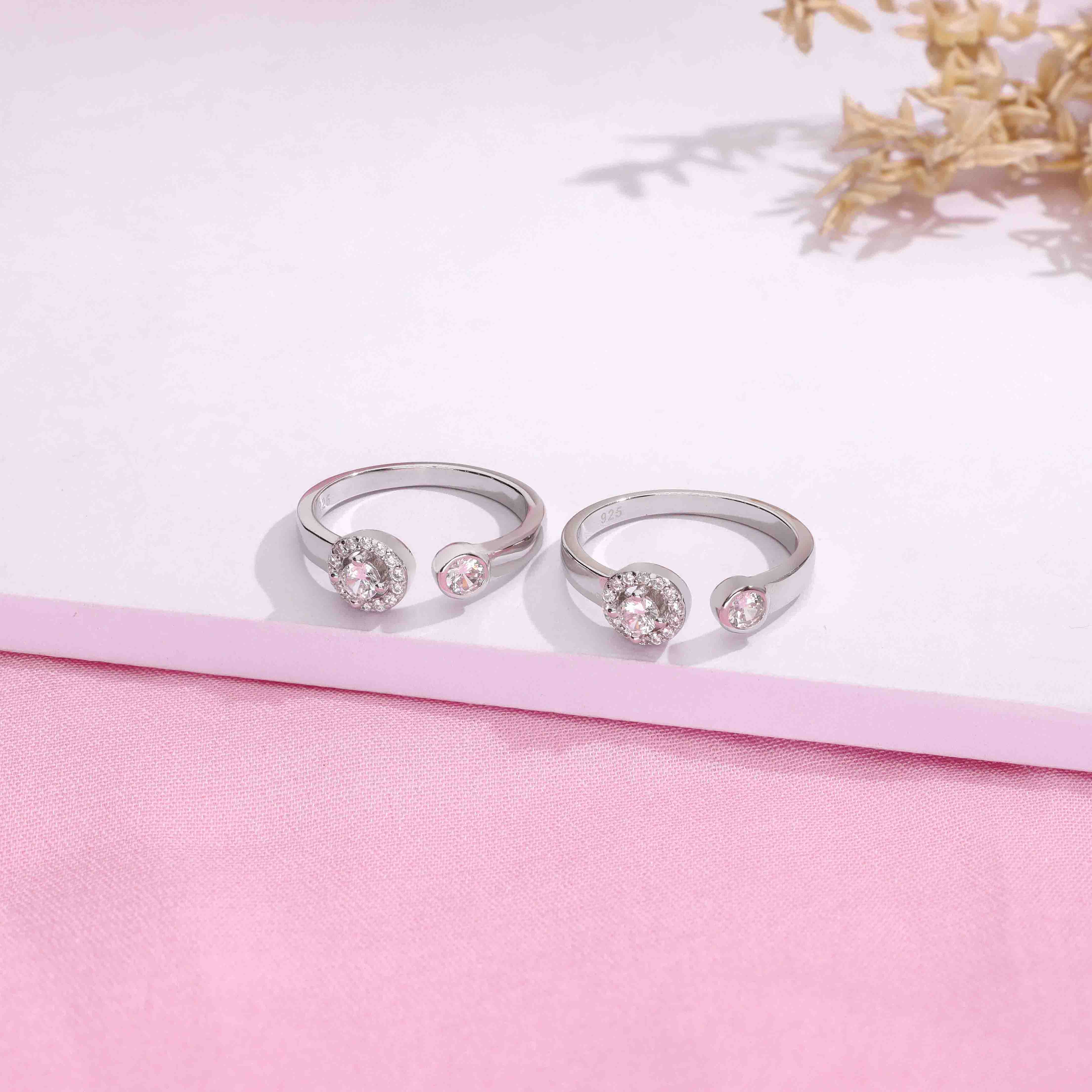 Classic Zircon Silver Toe Ring - Image 5