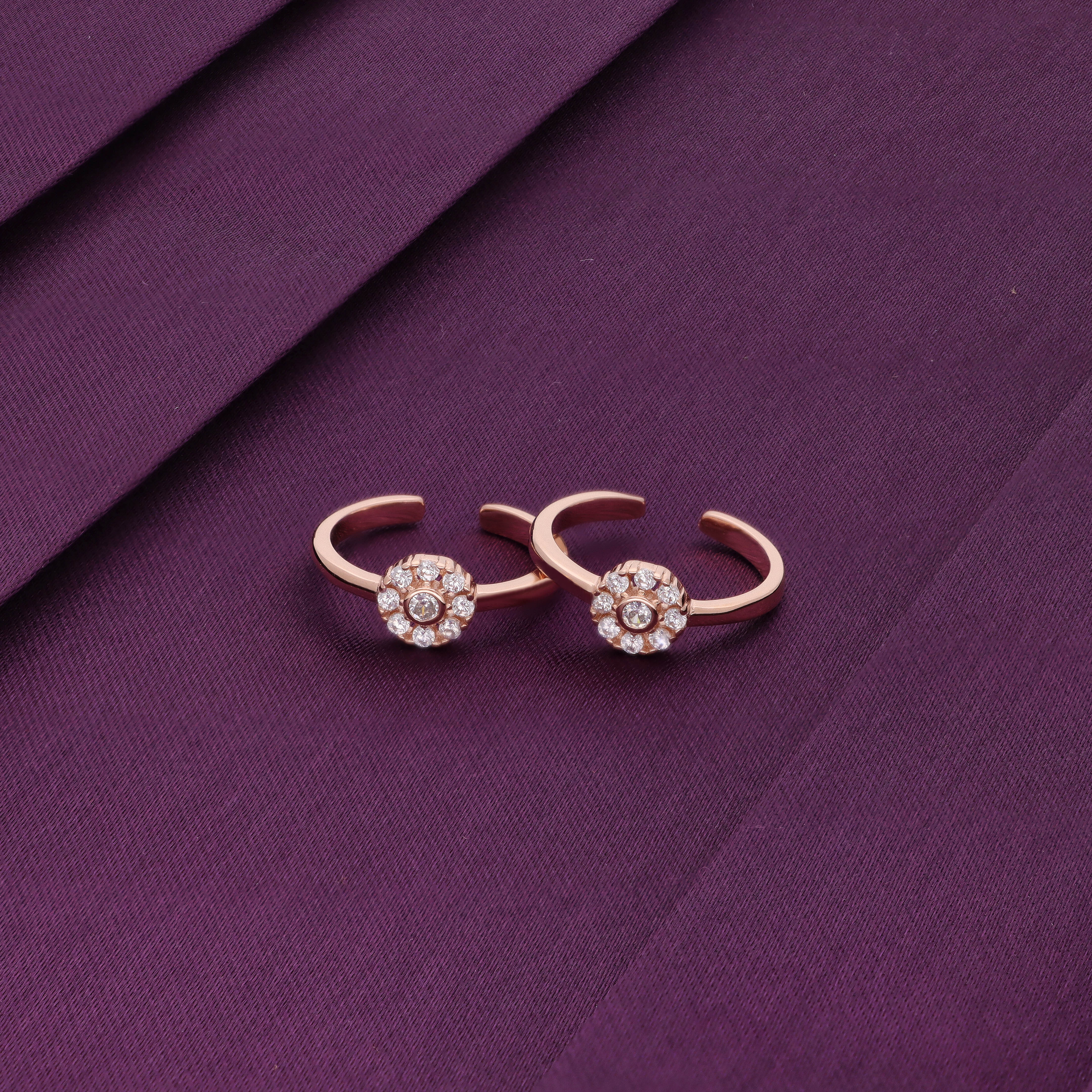 Floral Shine Sterling Silver Toe Rings - Image 2