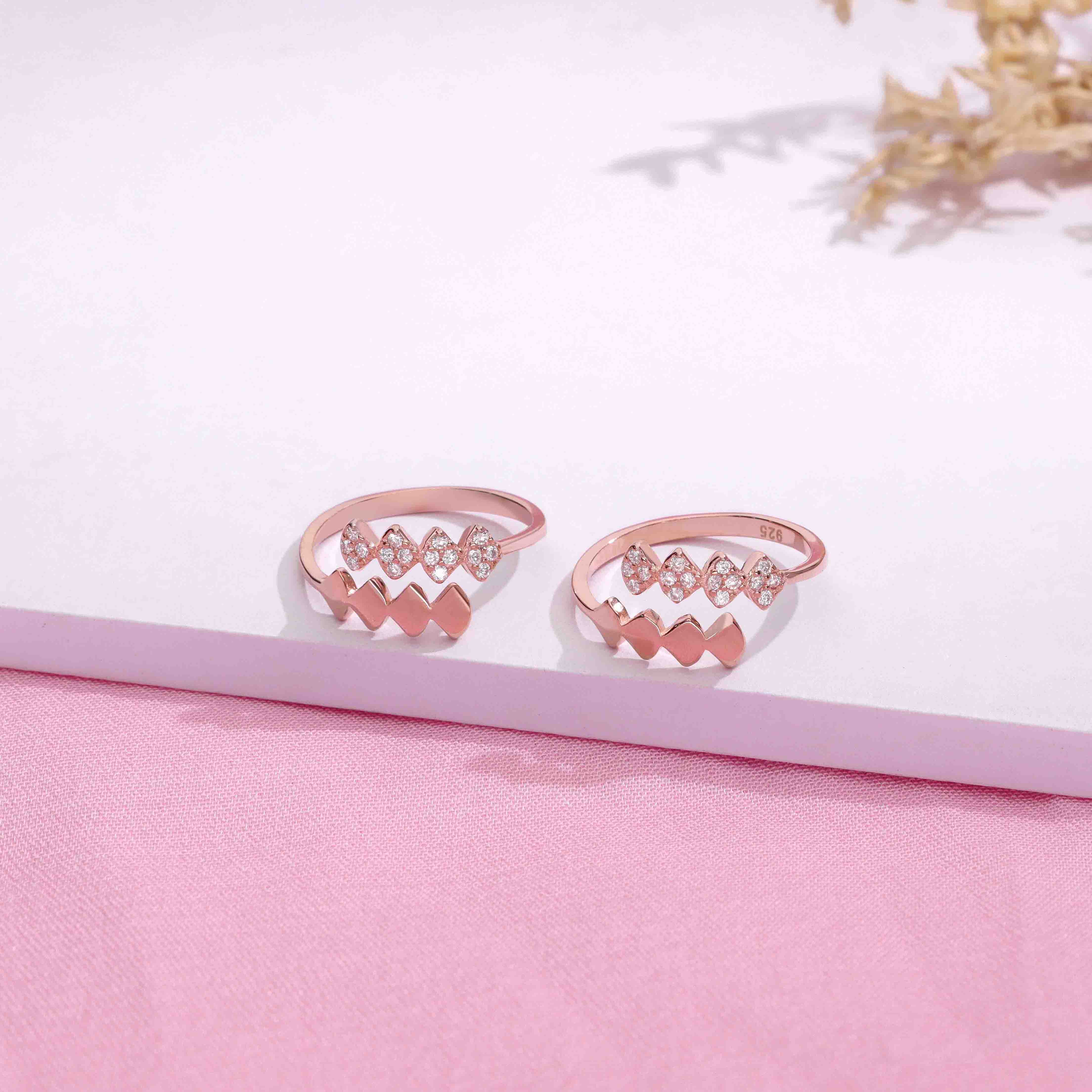 Sterling Silver Rose Gold Zig Zag Zircon Studded Toe Rings - Image 4